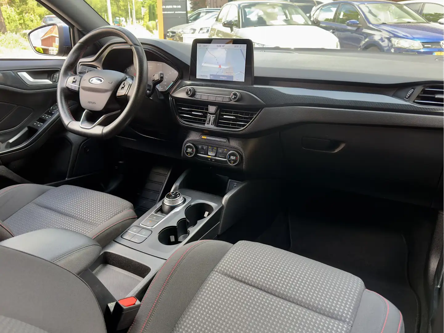 Ford Focus Wagon 1.5 ECOBOOST AUT8 ST-LINE 150PK NAVI AIRCO P Blau - 2