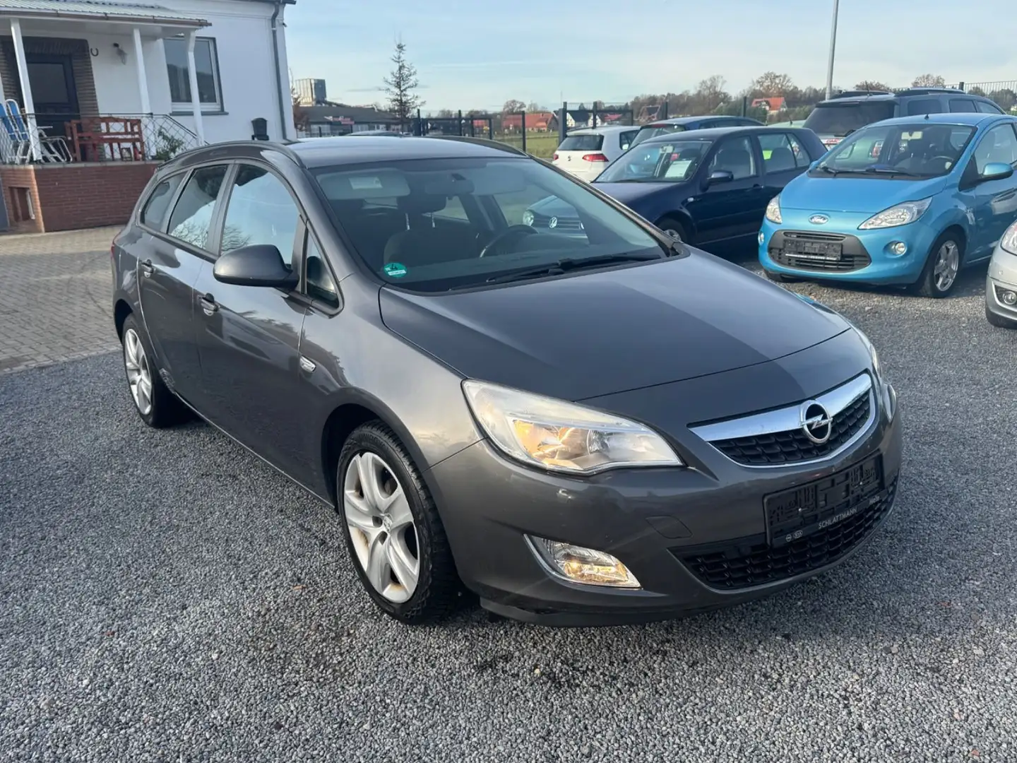 Opel Astra J Sports Tourer EditionNavi Klima Grau - 2