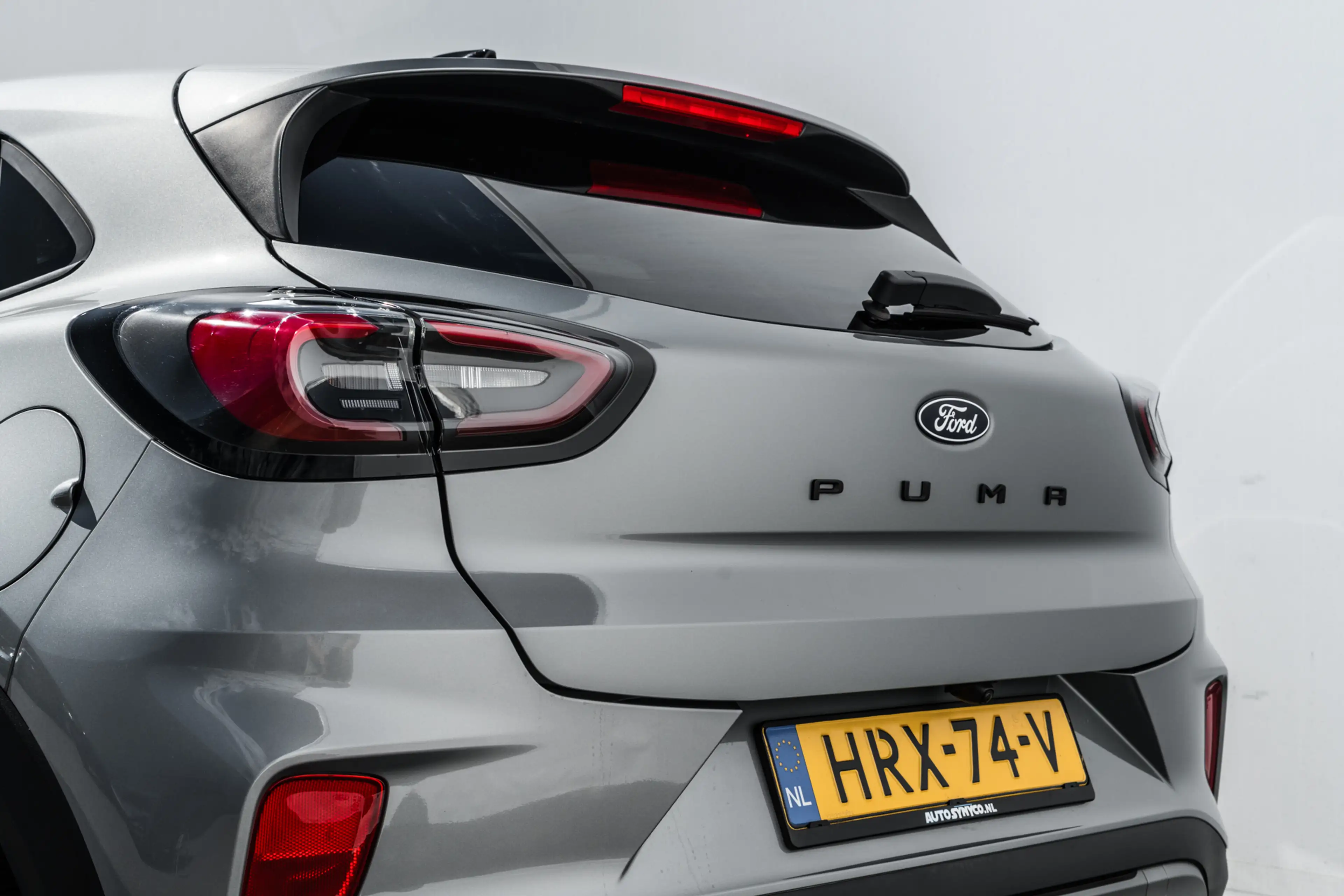 Ford Puma 1.0 EcoBoost Hybrid Titanium | LED | Camera | Wint — photo 28