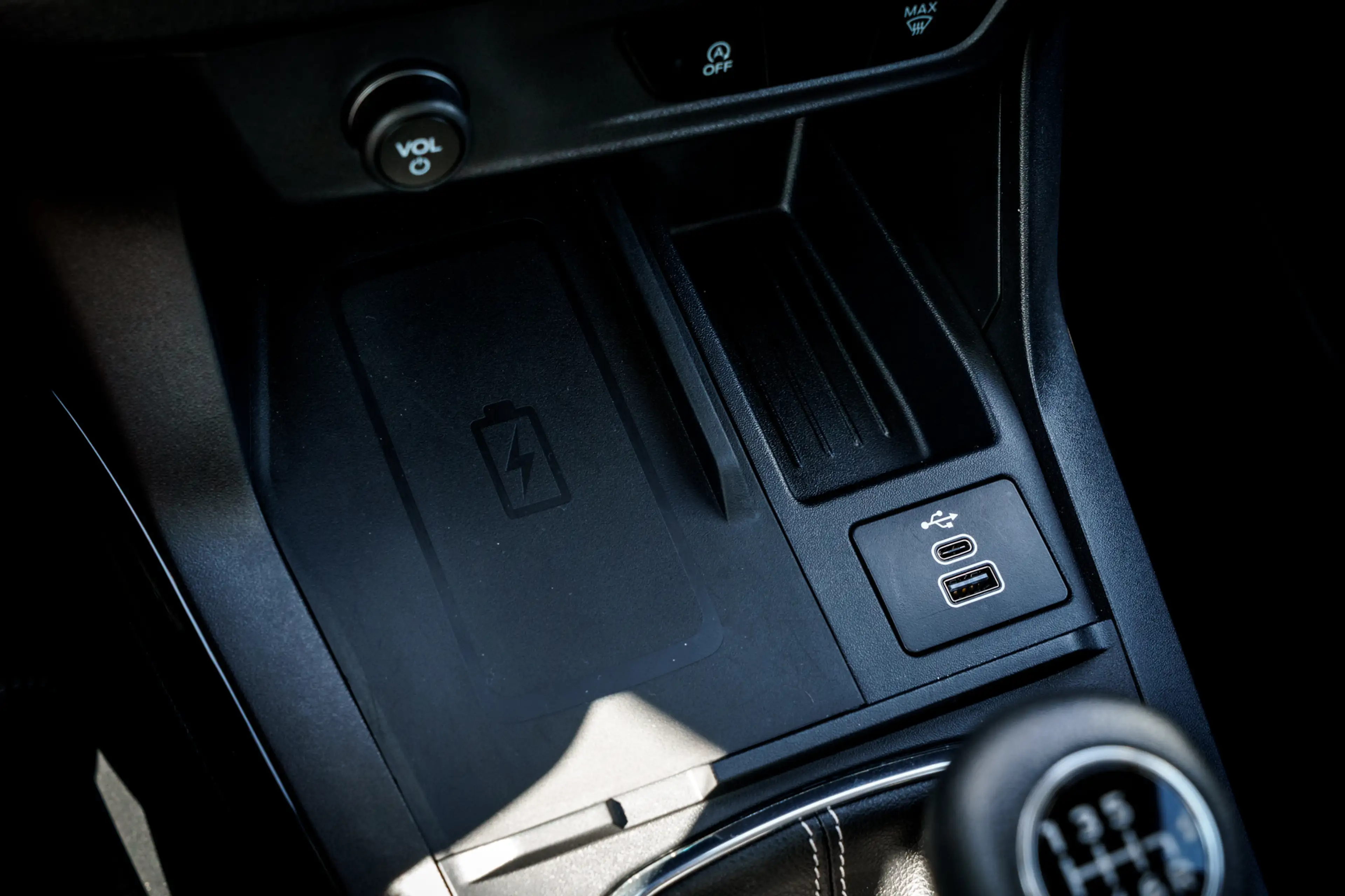 Ford Puma 1.0 EcoBoost Hybrid Titanium | LED | Camera | Wint — photo 24