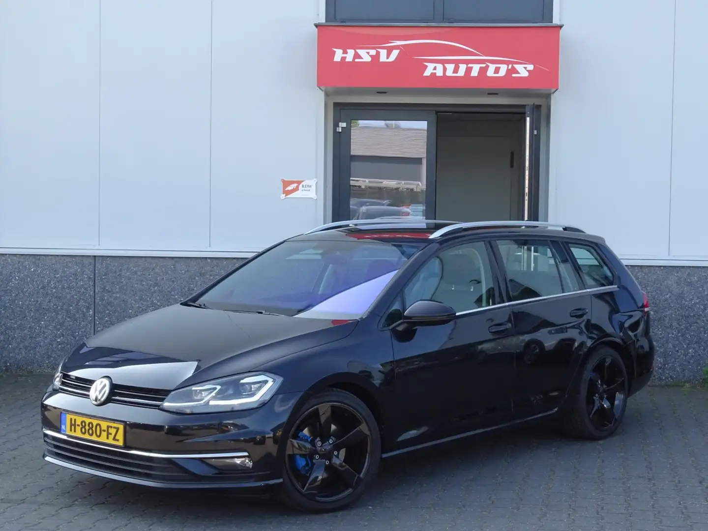 Volkswagen Golf Variant 1.0 TSI Highline navi LM 1e eig org NL Zwart - 1