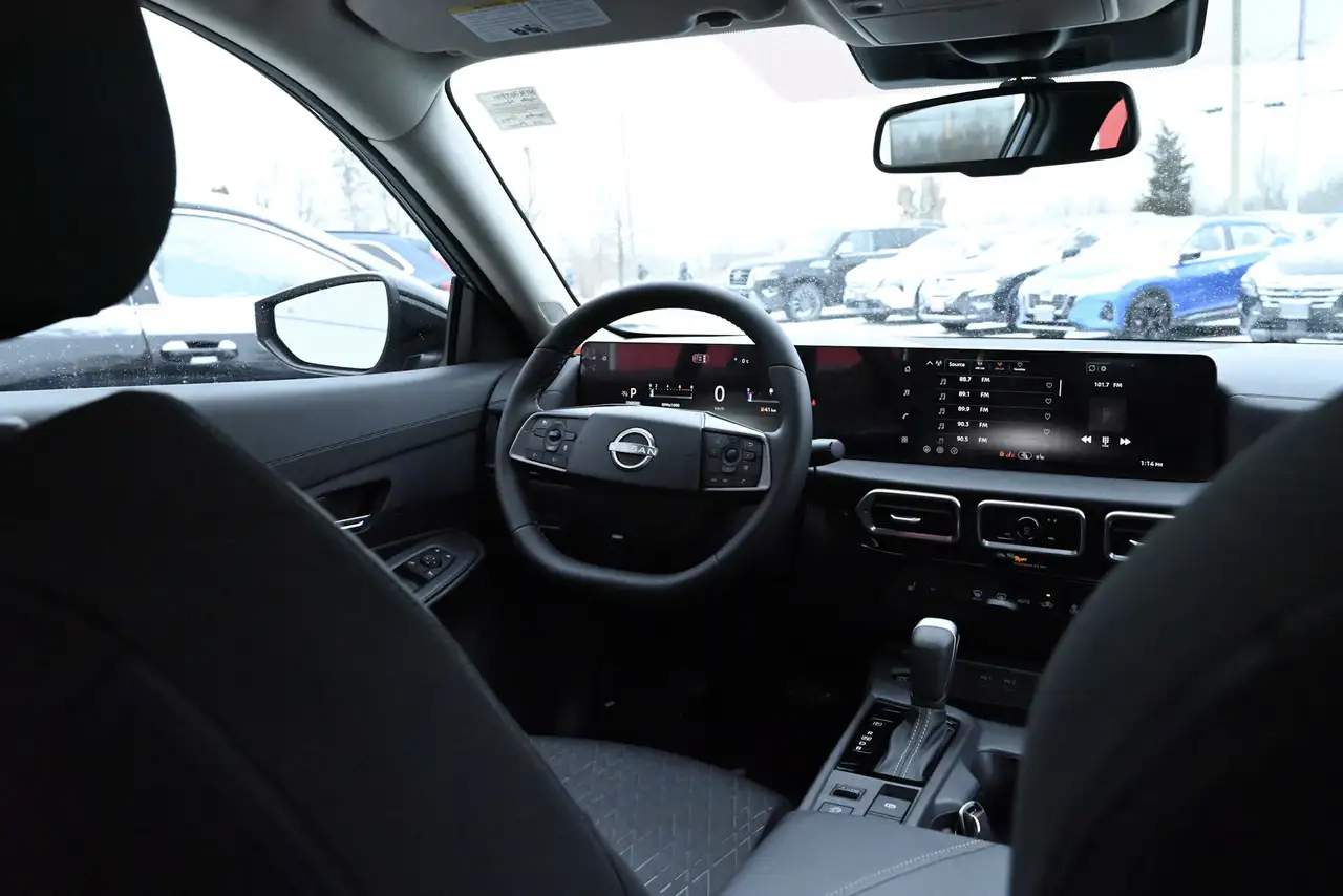 Nissan Sentra снимка Nissan Sentra