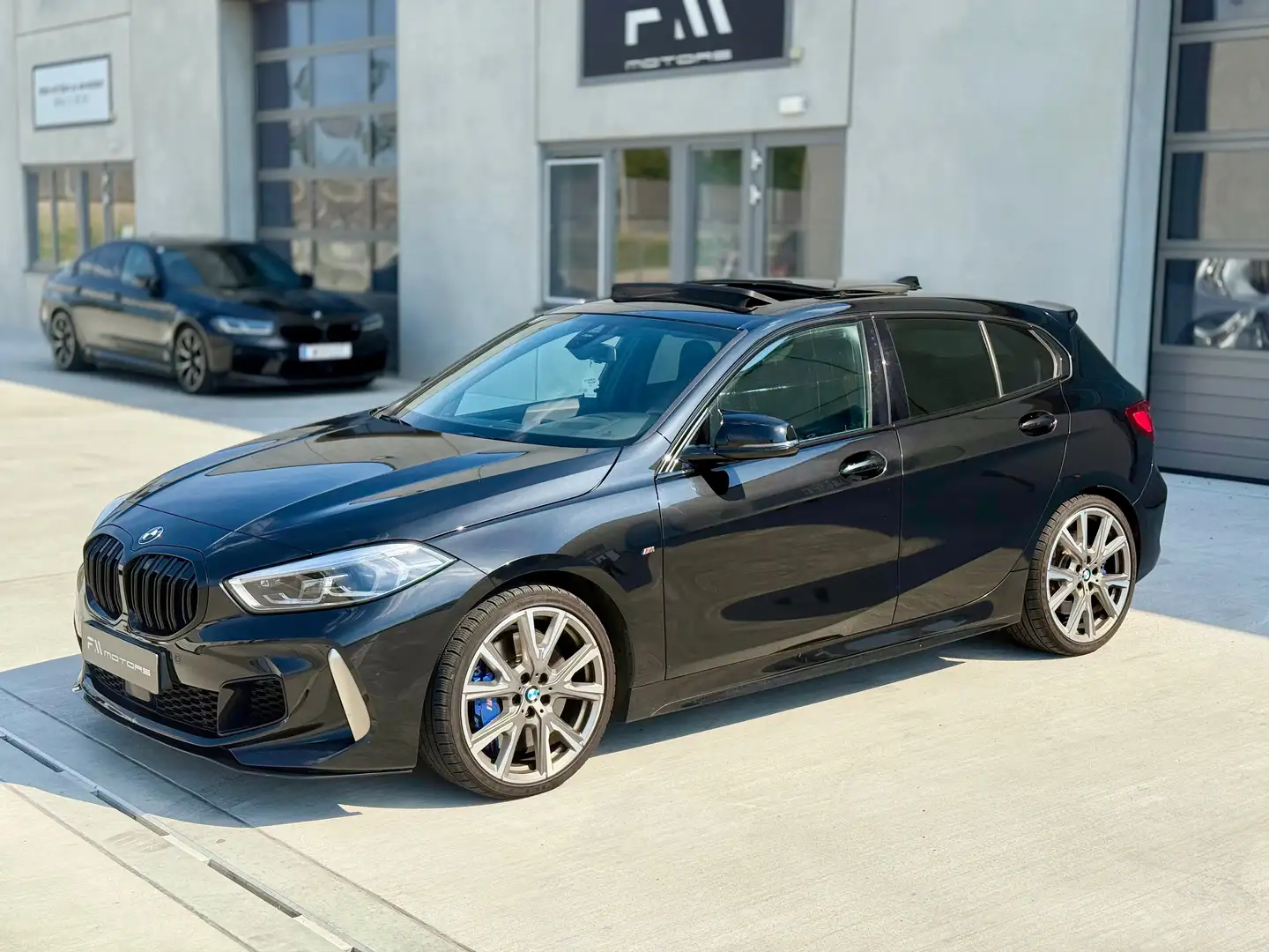 BMW 135 F40 M135i, PANO, ACC,HARMANKARDON,HEADUP,MSORTSITZ Negru - 1
