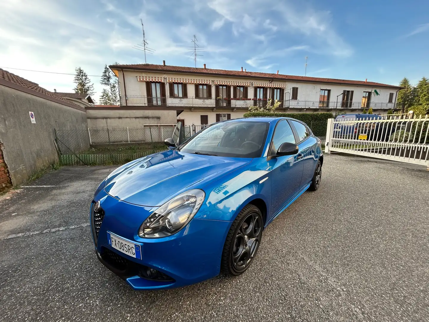 Alfa Romeo Giulietta 1.6 jtdm B-Tech 120cv Blu/Azzurro - 1