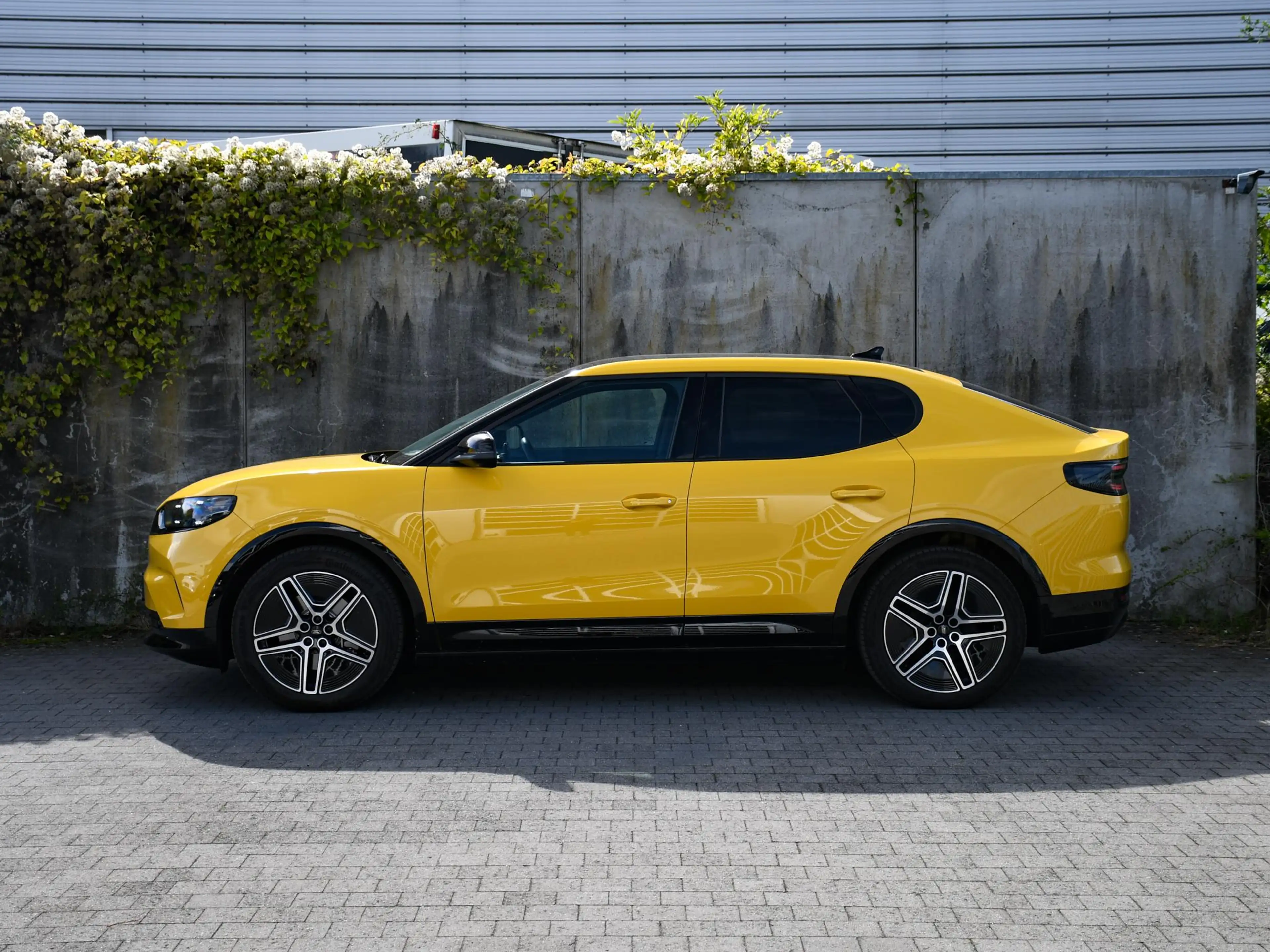 Ford Capri Premium Extended Range 77 kWh RWD 286pk Automaat P — photo 3