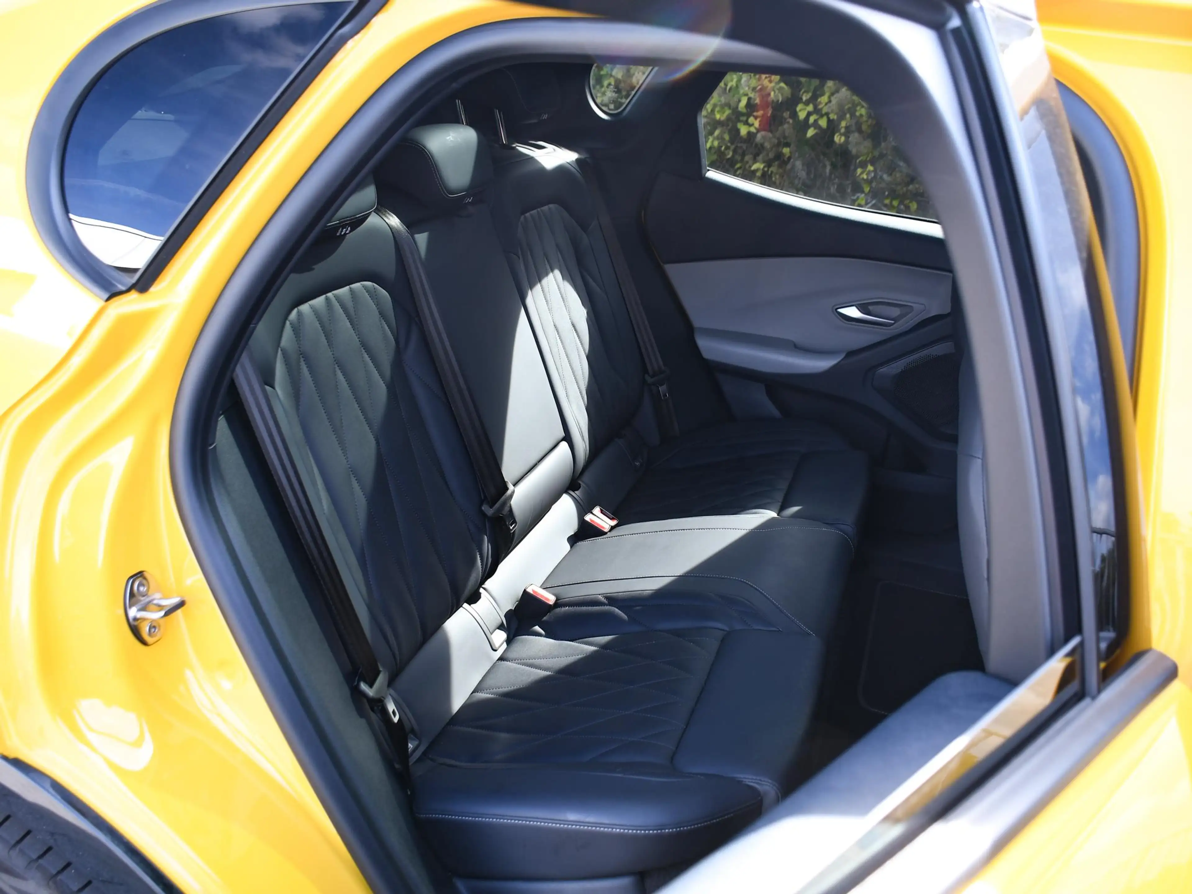 Ford Capri Premium Extended Range 77 kWh RWD 286pk Automaat P — photo 14