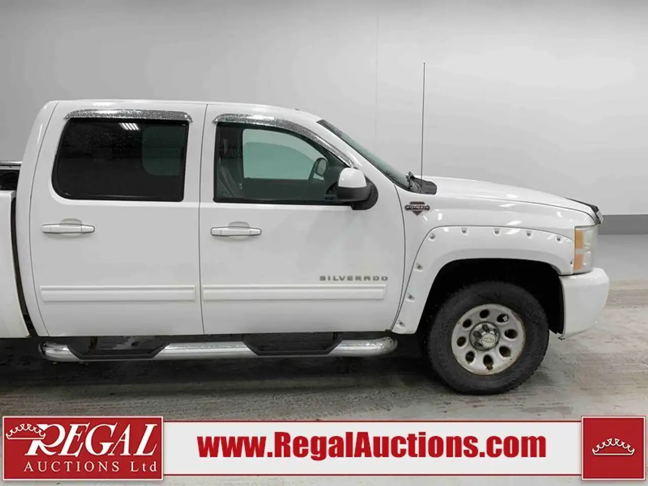 Chevrolet Silverado 1500 снимка Chevrolet Silverado 1500