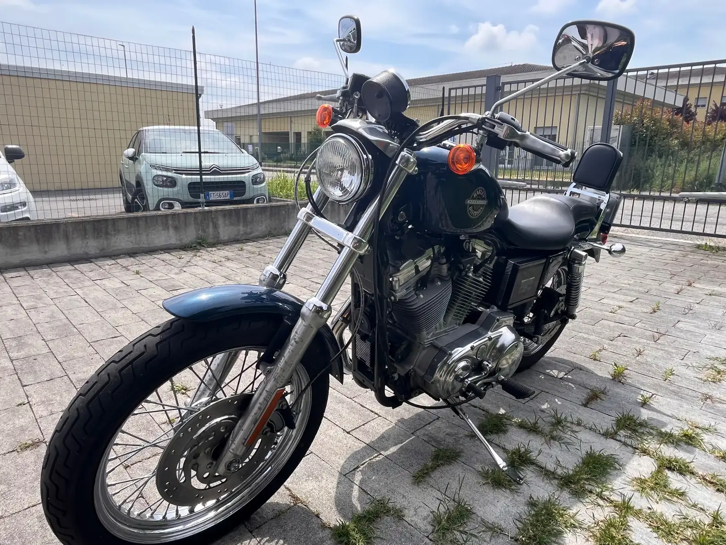 Harley-Davidson Sportster 883 Modrá - 1