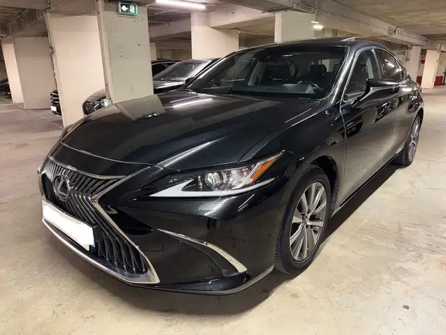 Lexus ES 300 17400ht 300H BUSINESS PLUS MY21