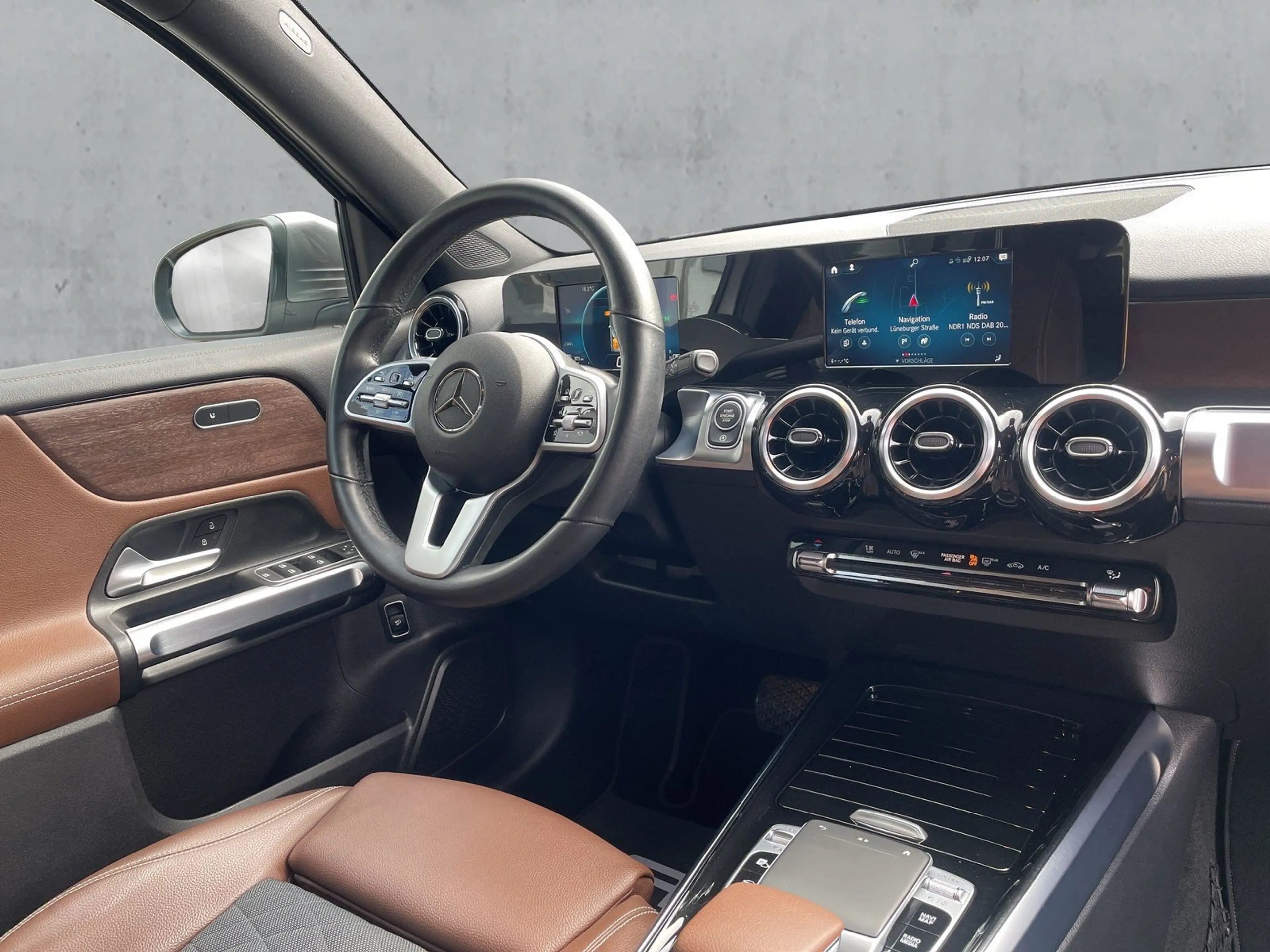 Mercedes-Benz GLB 250 4MATIC Business+Navi+RFK+Sitzheiz — photo 12