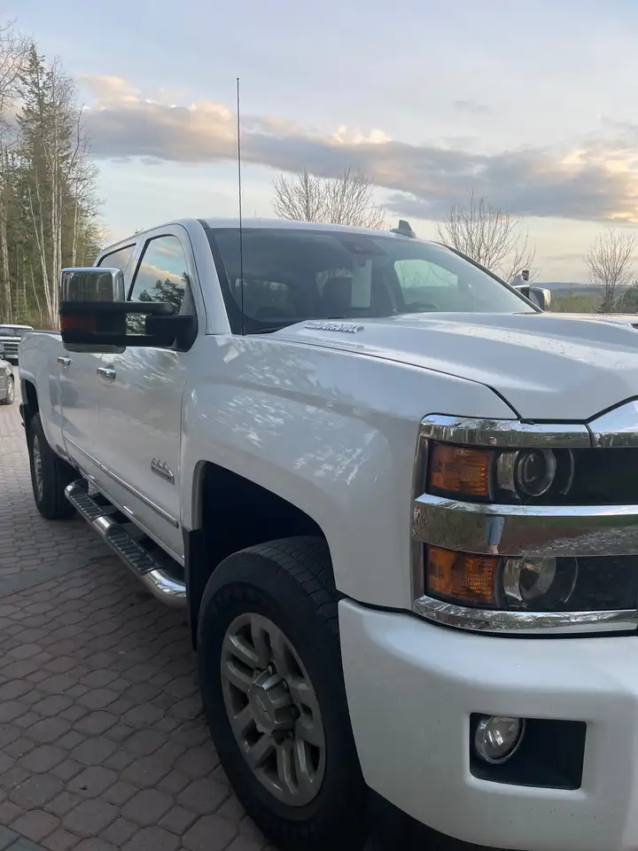 Chevrolet Silverado 3500 снимка Chevrolet Silverado 3500