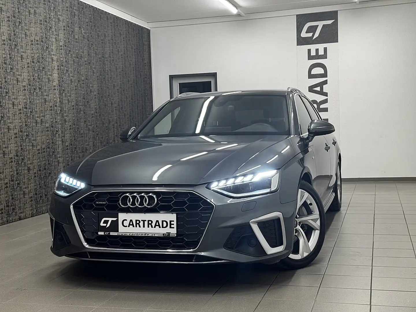 Audi A4 Avant 40 TFSI quattro S-line S-tronic /MATRIX-L... Grau - 1
