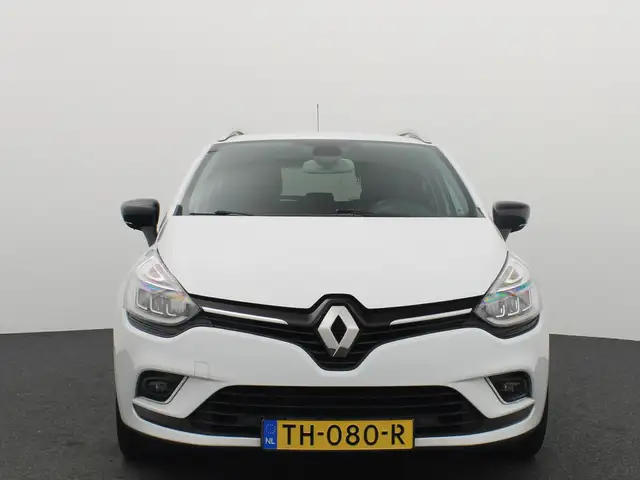 Renault Clio view 18