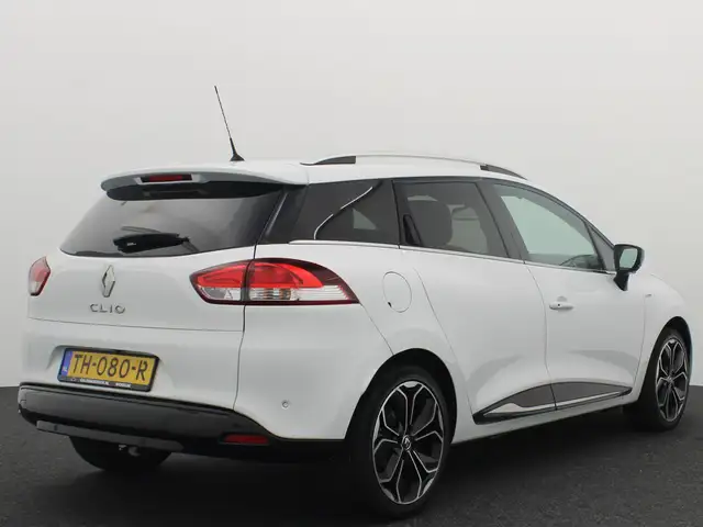 Renault Clio view 15