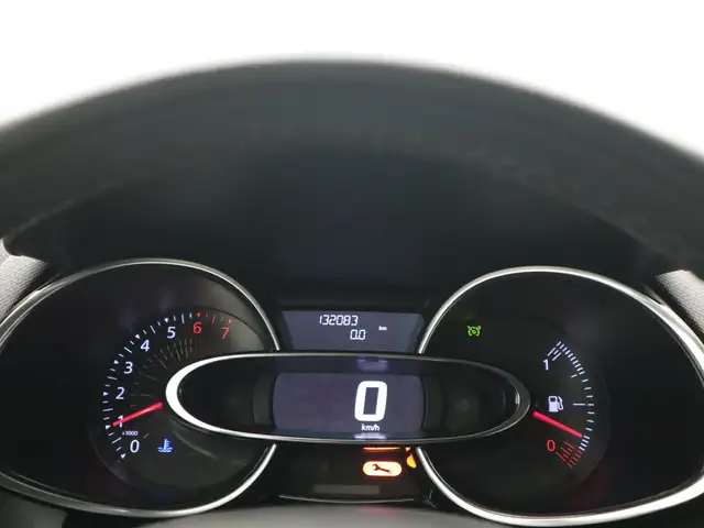 Renault Clio view 26