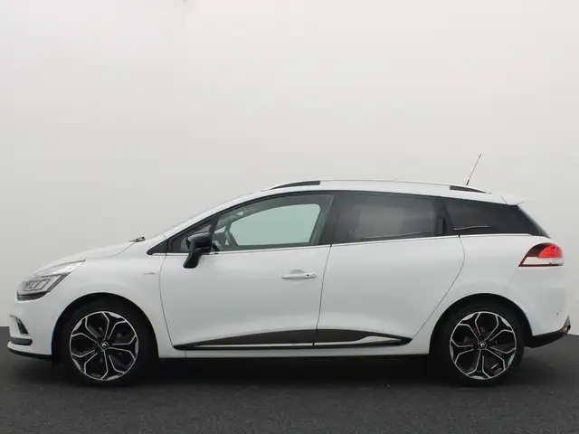 Renault Clio view 2