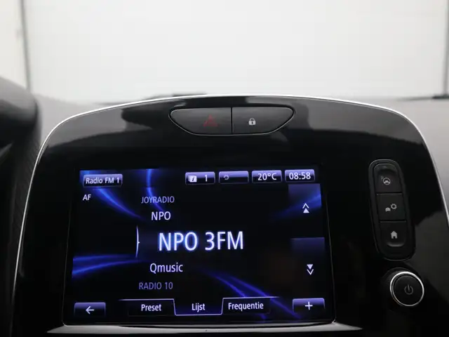 Renault Clio view 21