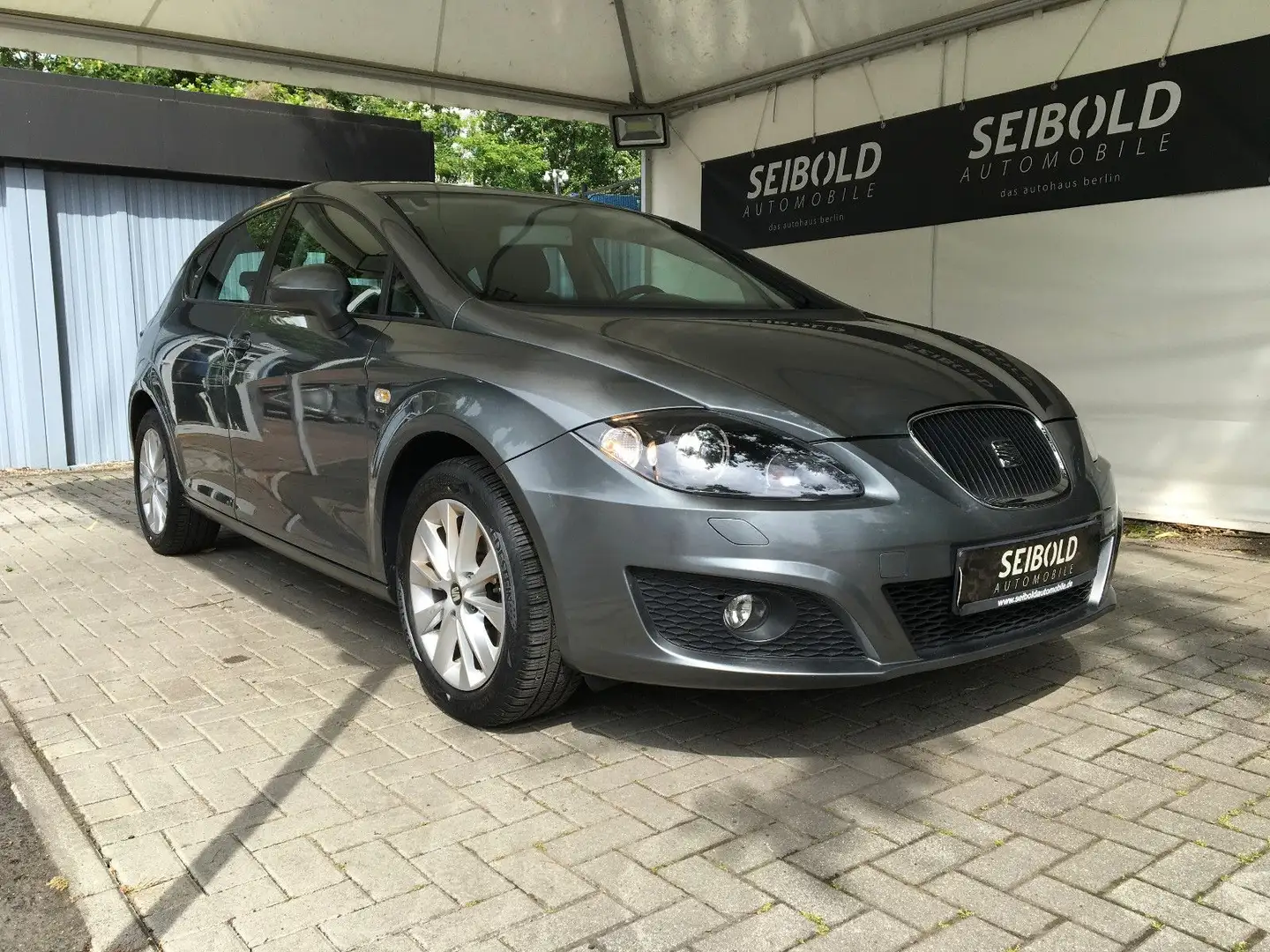 SEAT Leon 1.2 TSI Style Copa Ecomotive/Navi/Xen/Sitzh Grau - 2
