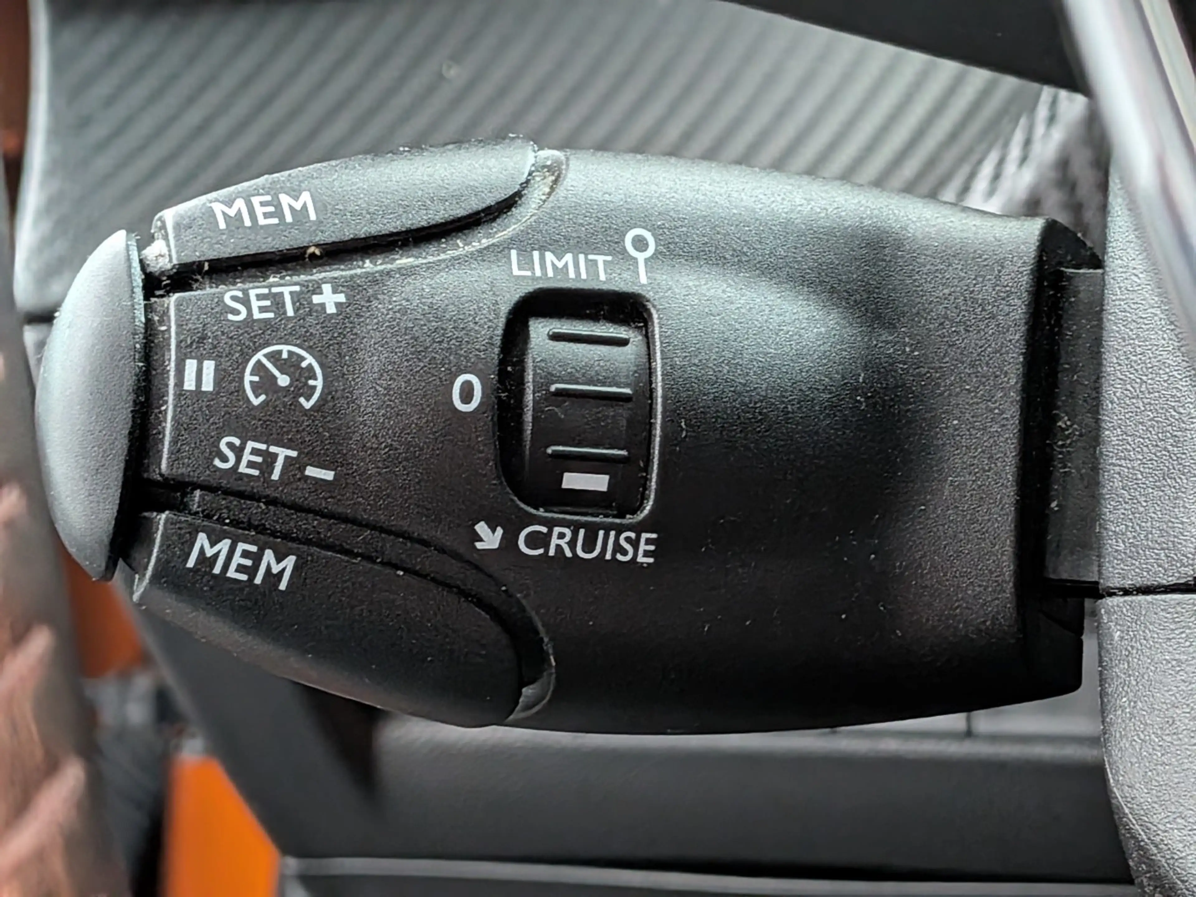 Peugeot e-2008 EV Active Pack 50 kWh | NL-AUTO! | 1E EIGENAAR! | — photo 10