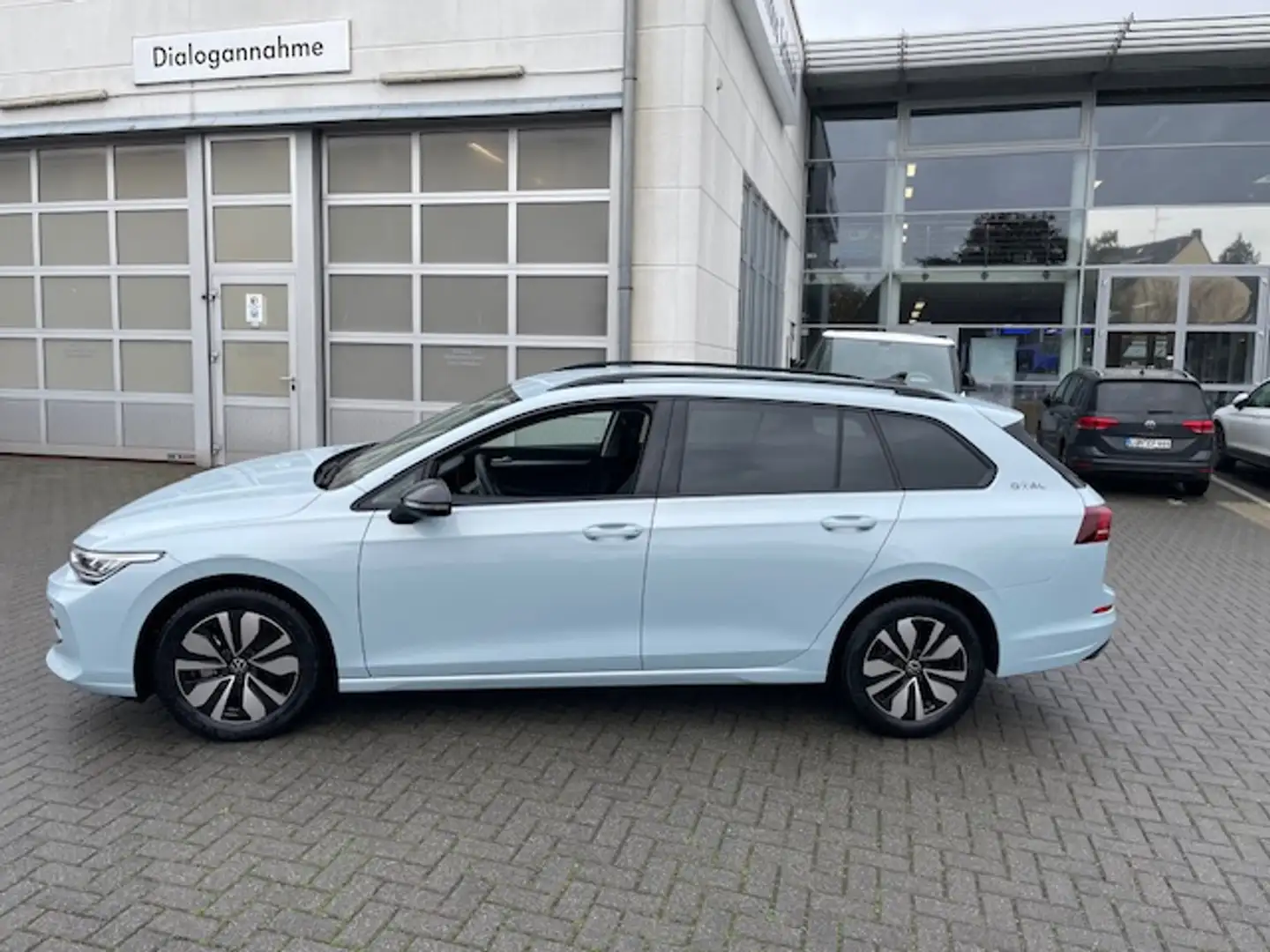 Volkswagen Golf VIII Variant 1.5TSi Goal AHK R-Kamera ACC Side ... Blau - 2