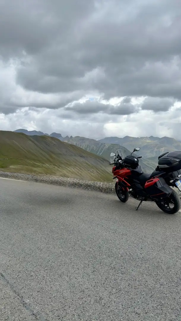 Kawasaki Versys 650 tourer - 1