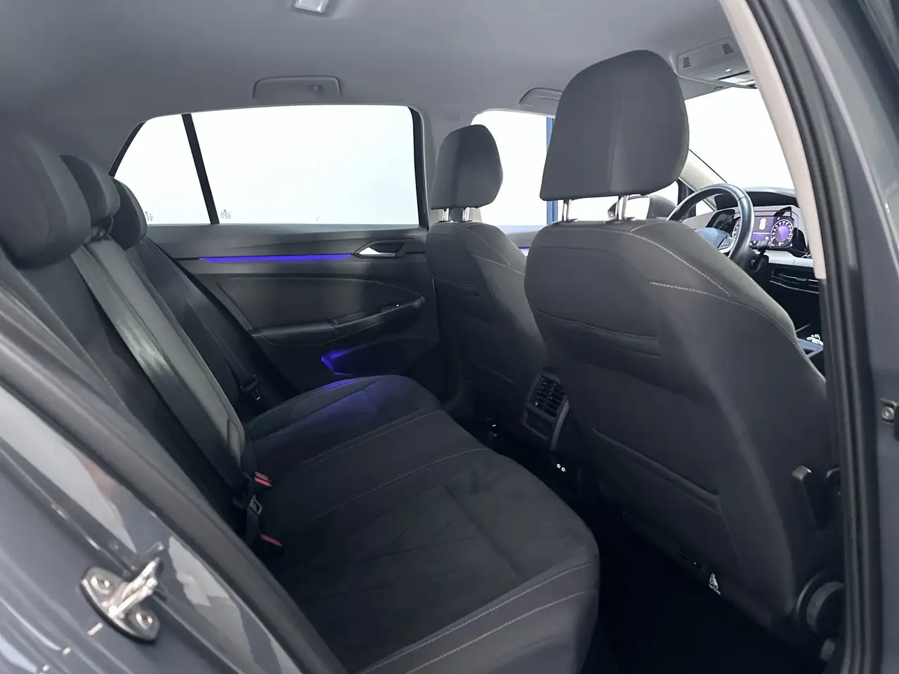 Volkswagen Golf 1.0 TSI 110pk Life Business Sfeerverlichting Alcan, миниатюра 15