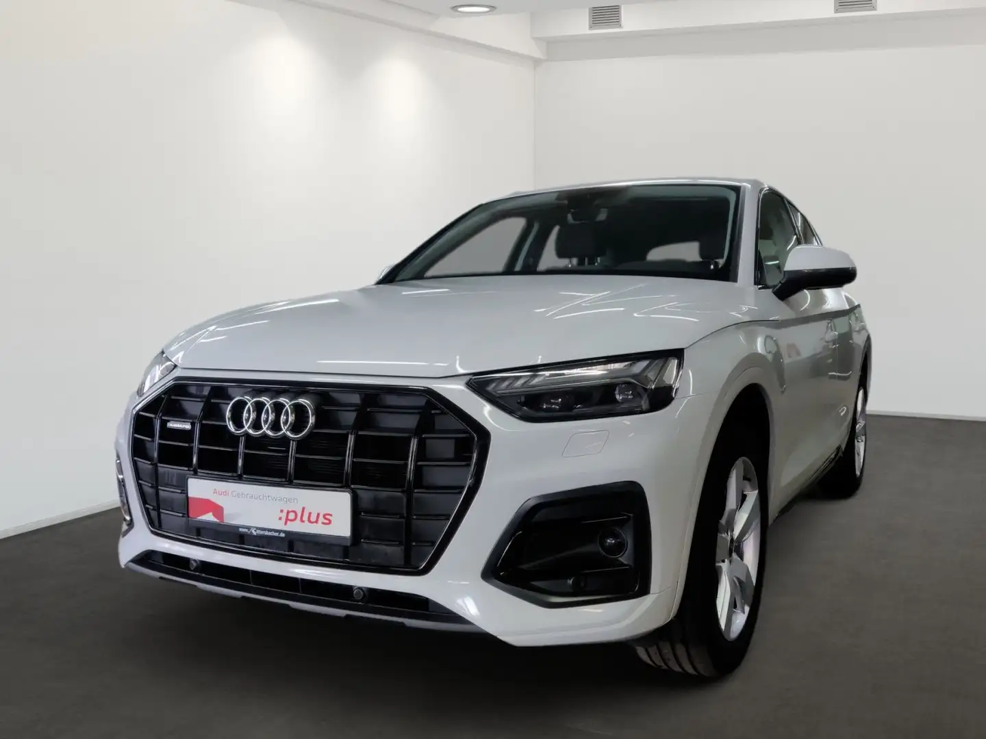 Audi Q5 40 TDI quattro advanced BusiPaket RFK Matrix Bílá - 2