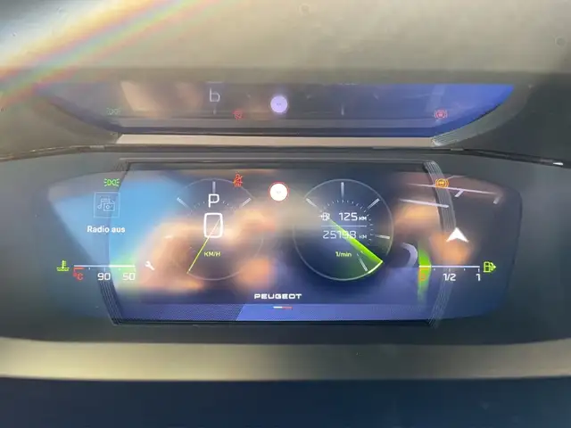 Peugeot 408 view 15
