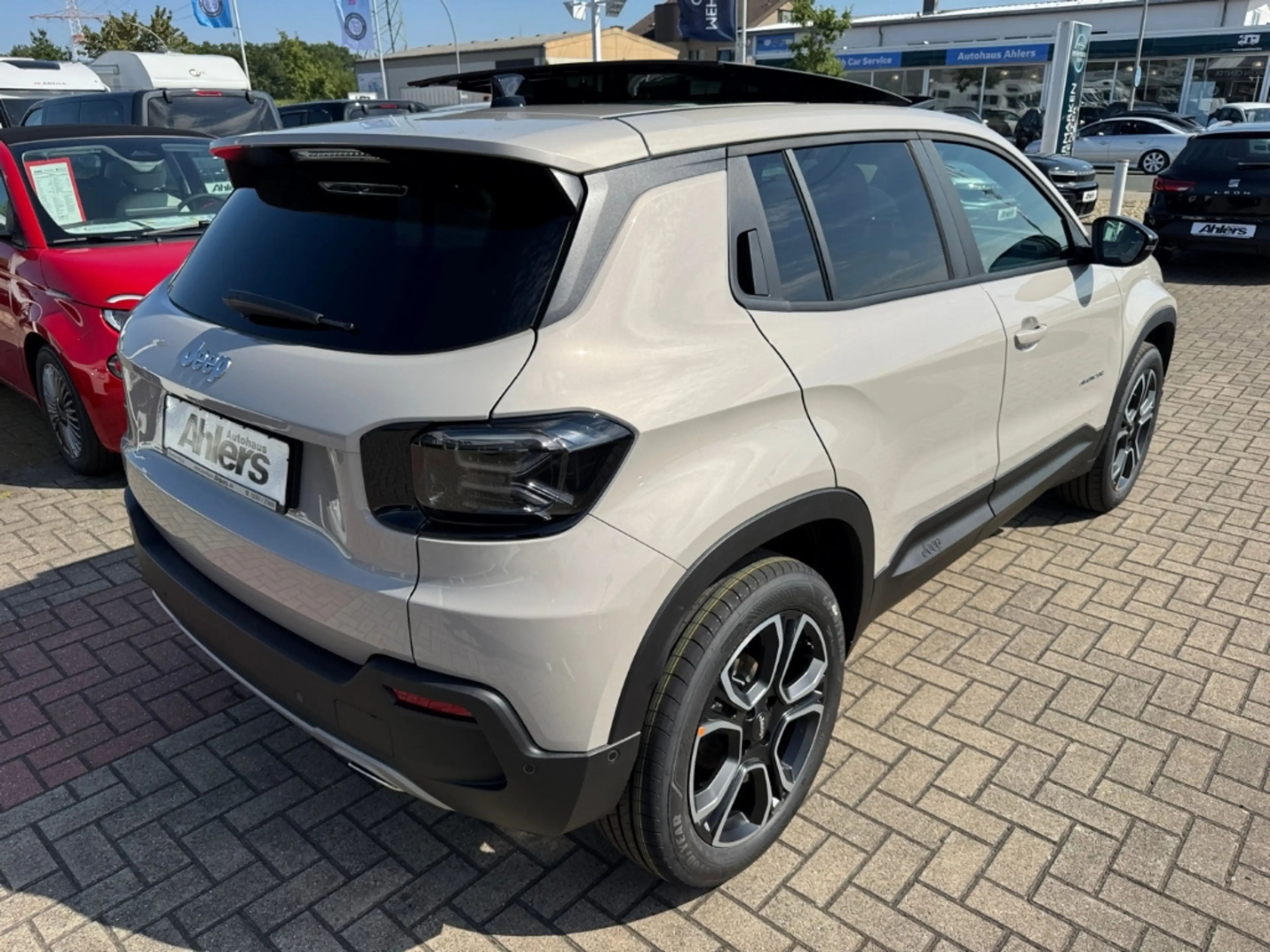 Jeep Avenger Summit+AUTOMATIK+GLASSCHIEBEDACH+NAVI+SHZ+ELHECK+ — photo 9