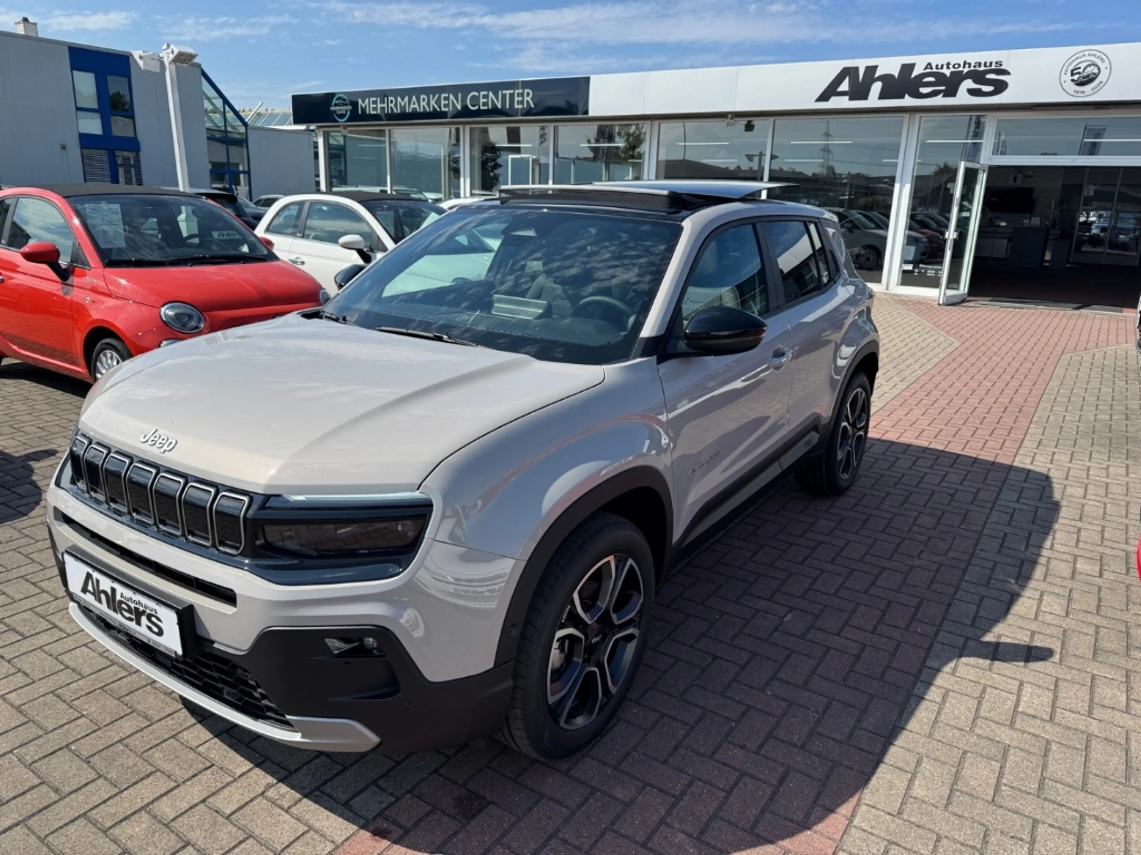 Jeep Avenger Summit+AUTOMATIK+GLASSCHIEBEDACH+NAVI+SHZ+ELHECK+ — photo 3