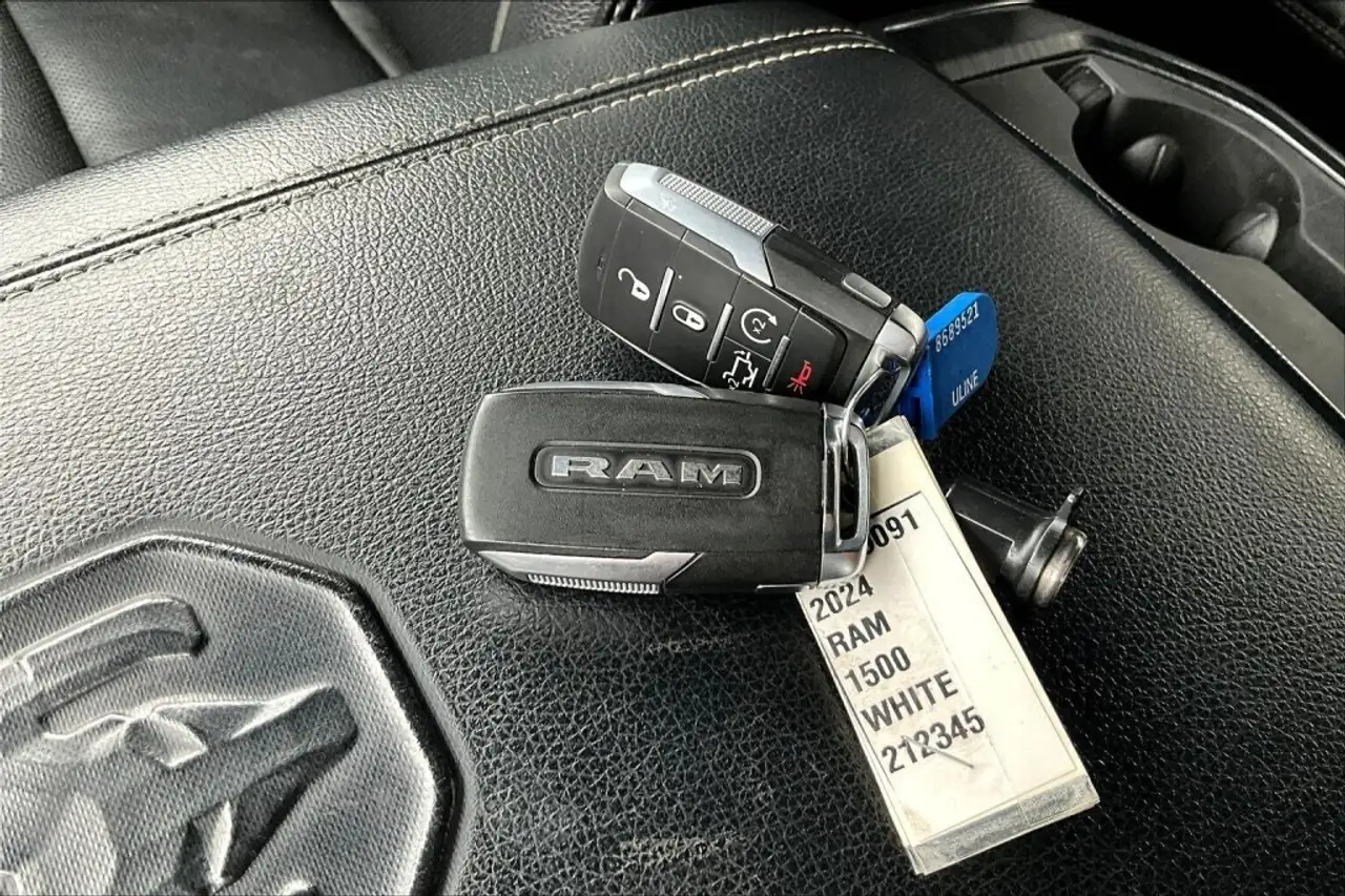 RAM 1500 снимка RAM 1500