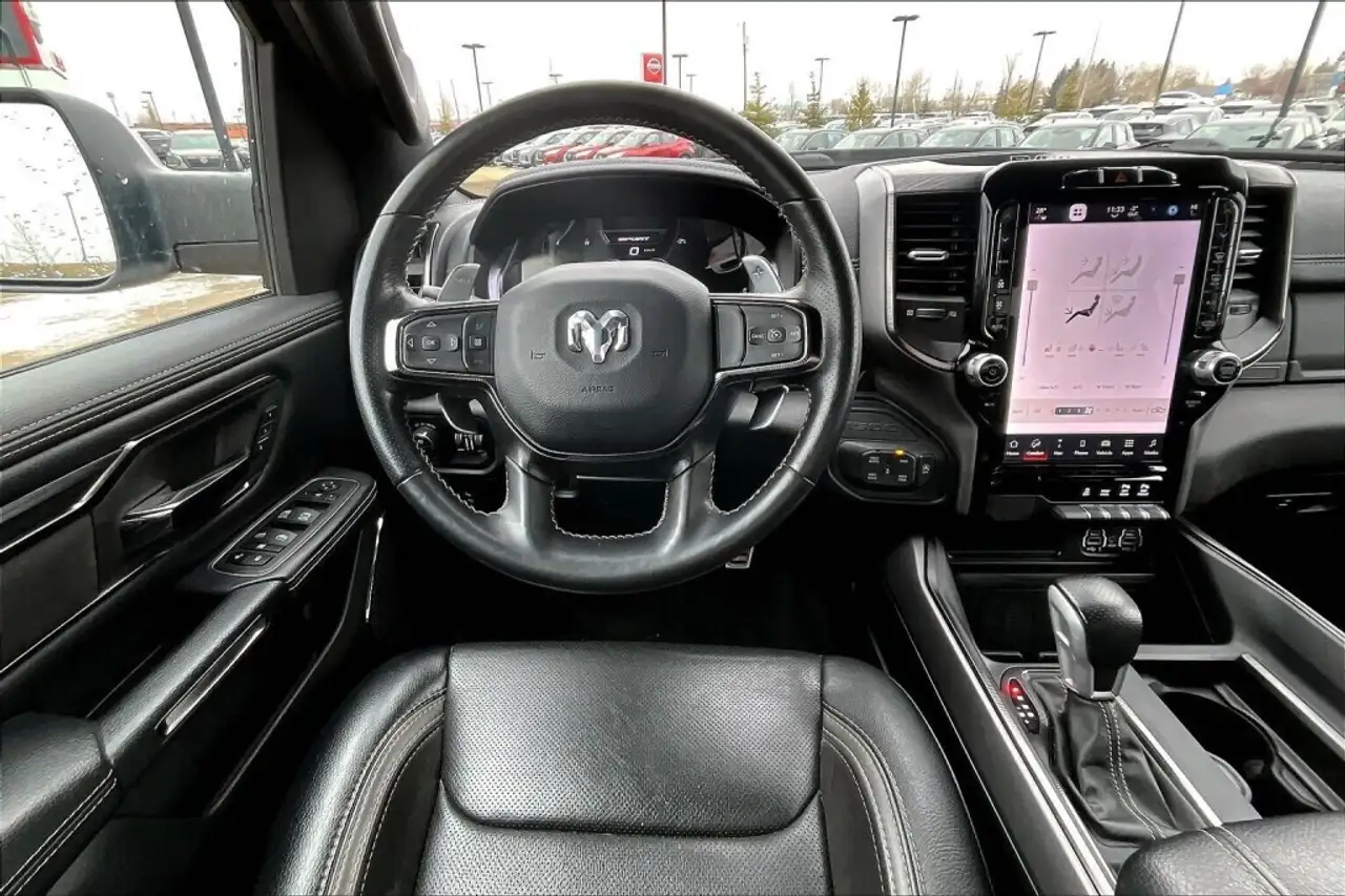 RAM 1500 снимка RAM 1500