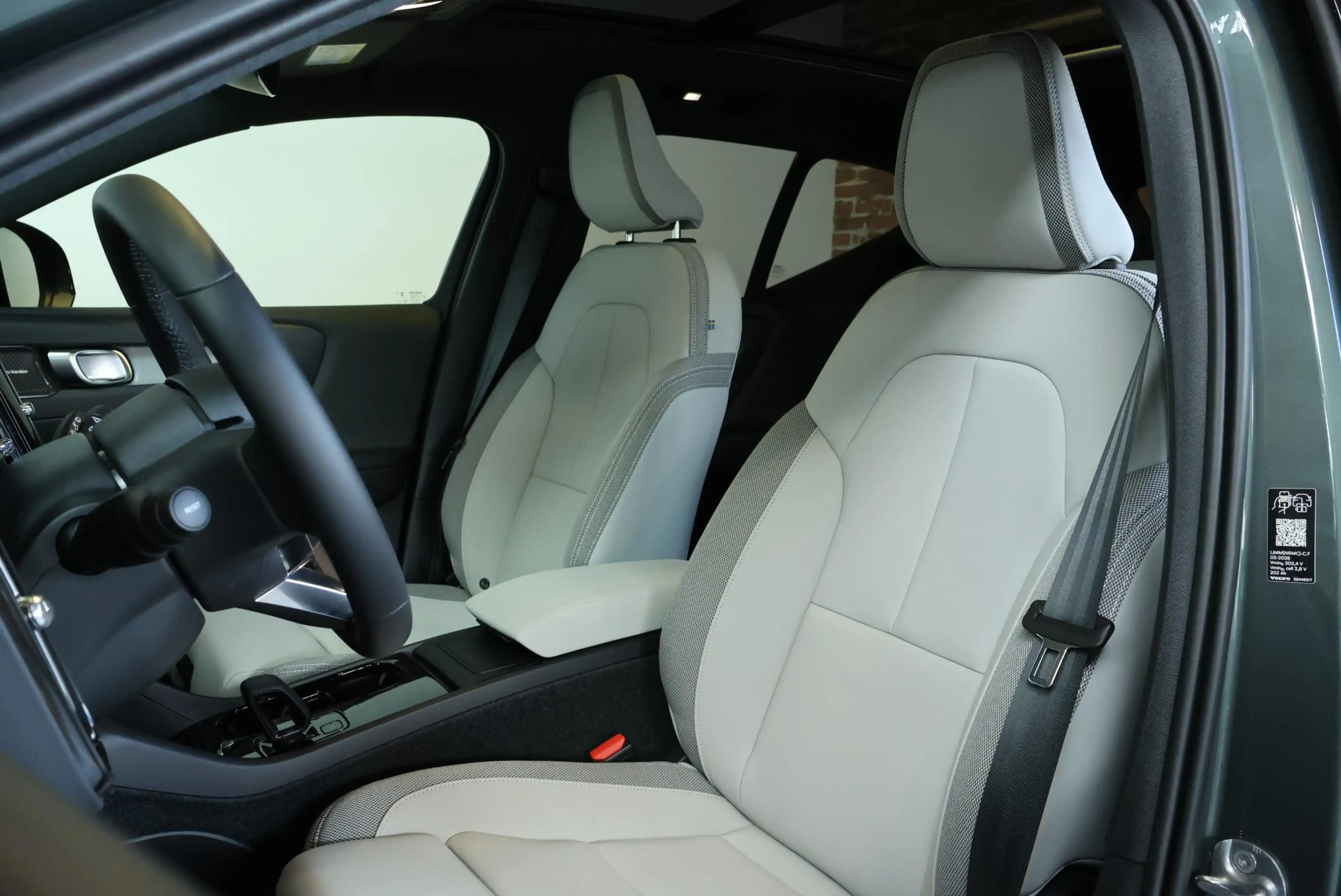 Volvo EX40 Single Motor Extended Range Ultra Europa 82 kWh | — photo 10
