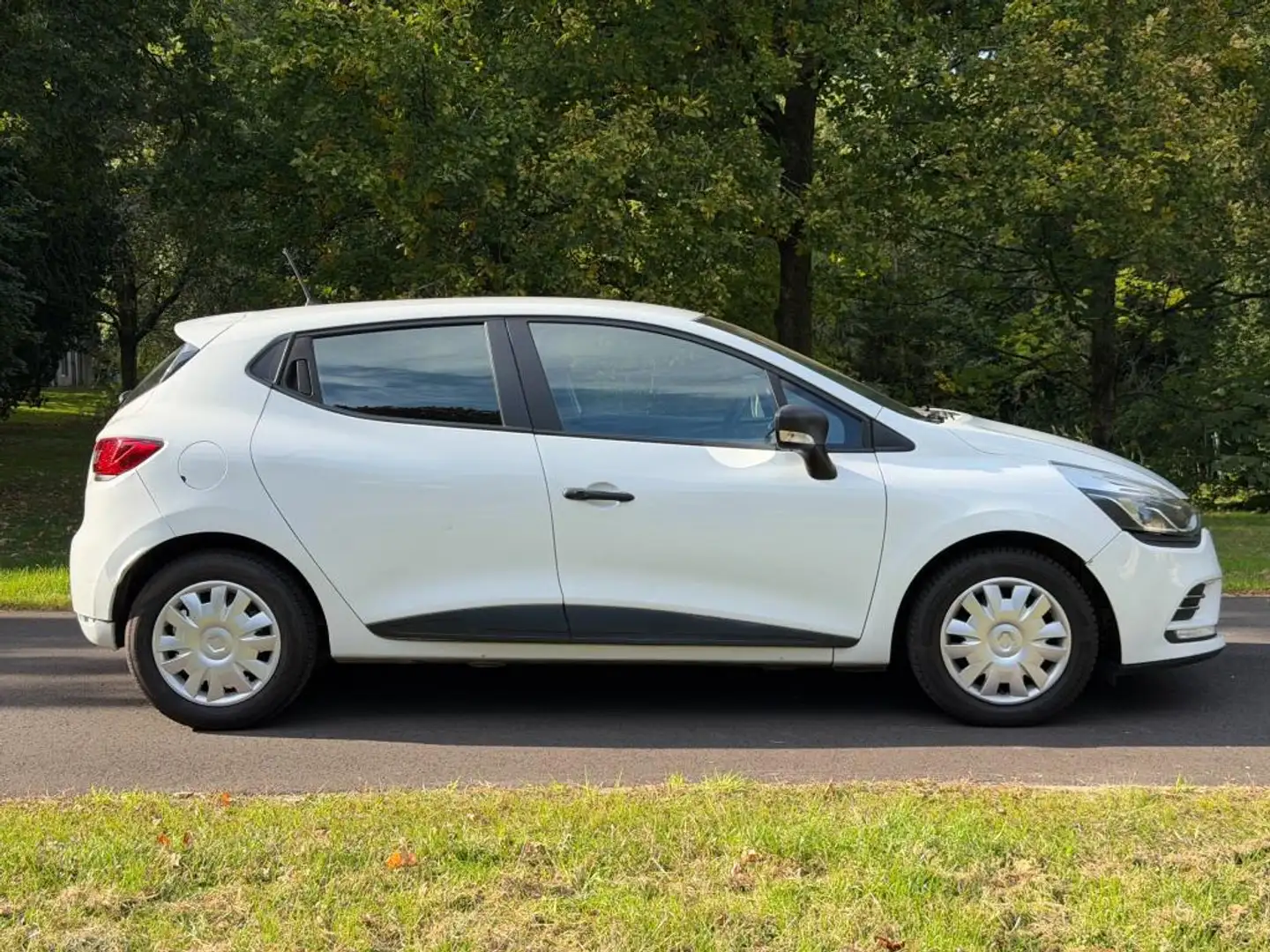 Renault Clio 0.9 TCe Bose Weiß - 2