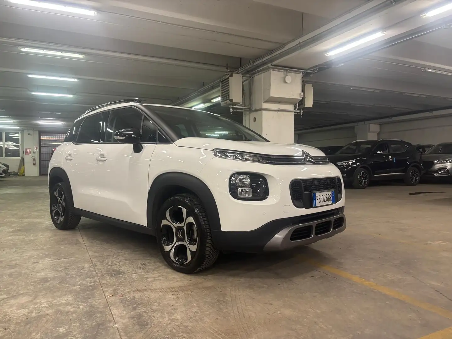 Citroen C3 Aircross 1.2 puretech Shine s&s 110c Bianco - 1