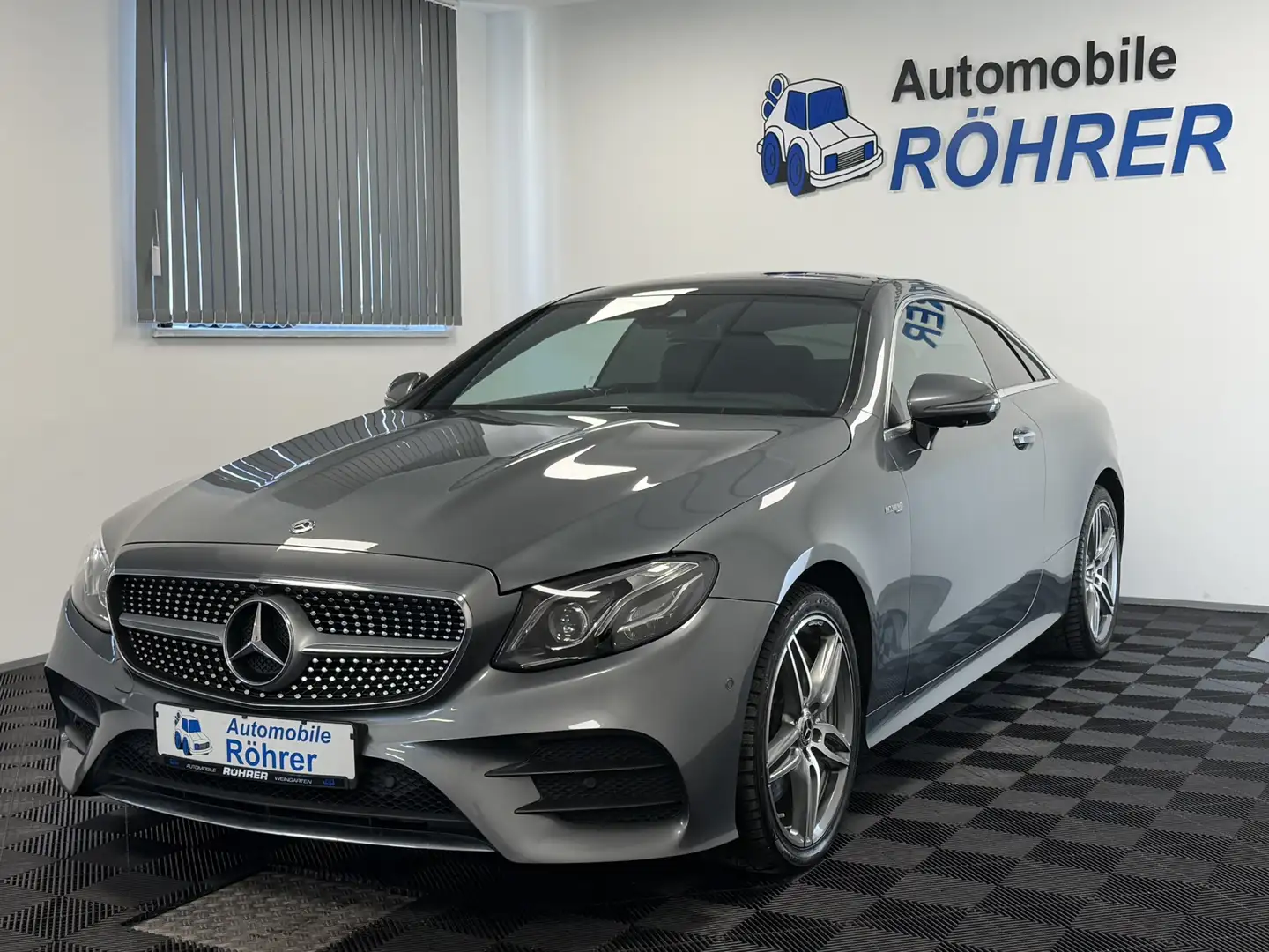 Mercedes-Benz E 400 Coupe 4M AMG Wide Pano Burmester Multibeam Gris - 1