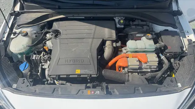 Hyundai IONIQ view 15