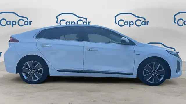 Hyundai IONIQ view 4