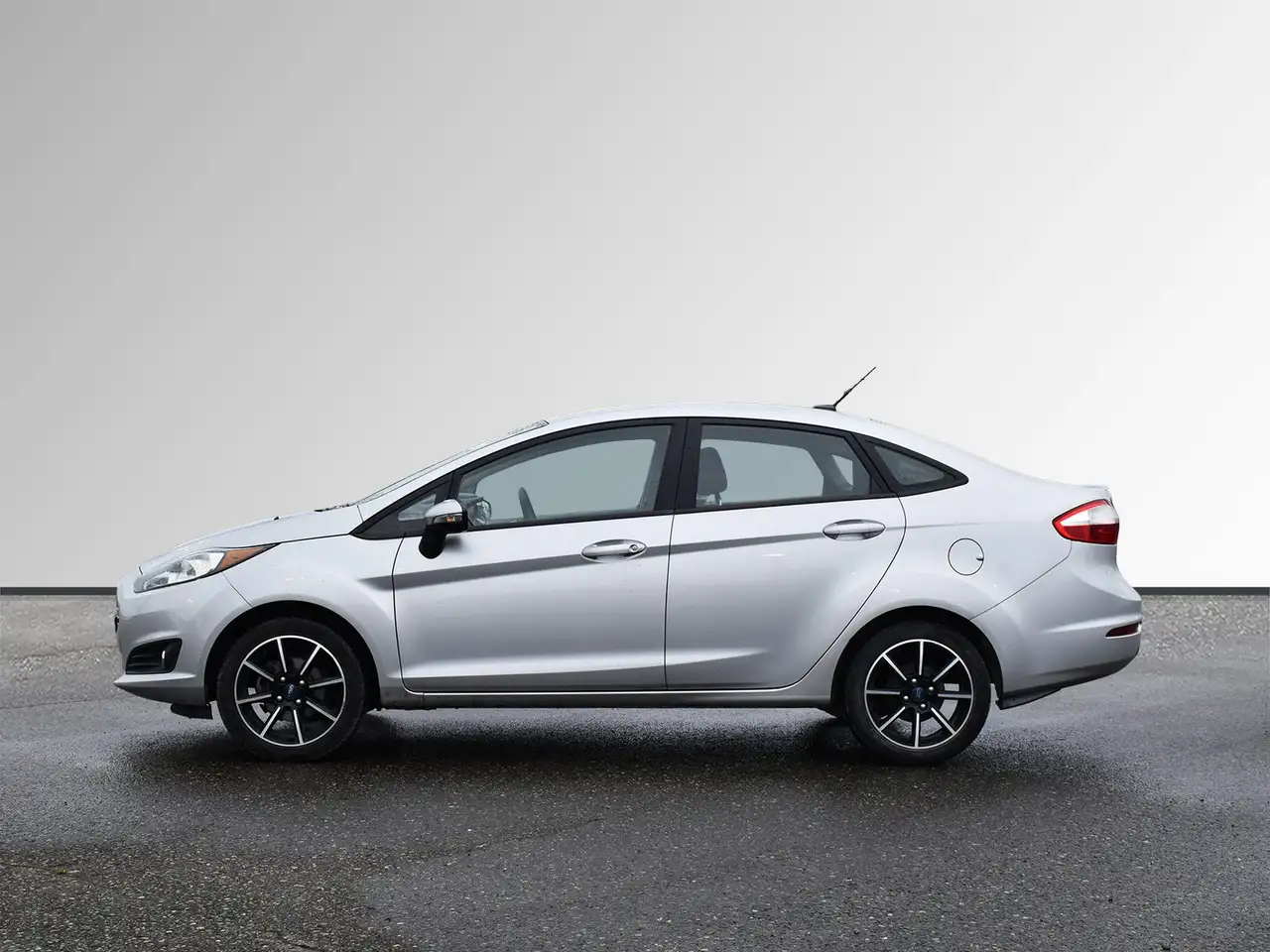 Ford Fiesta снимка Ford Fiesta