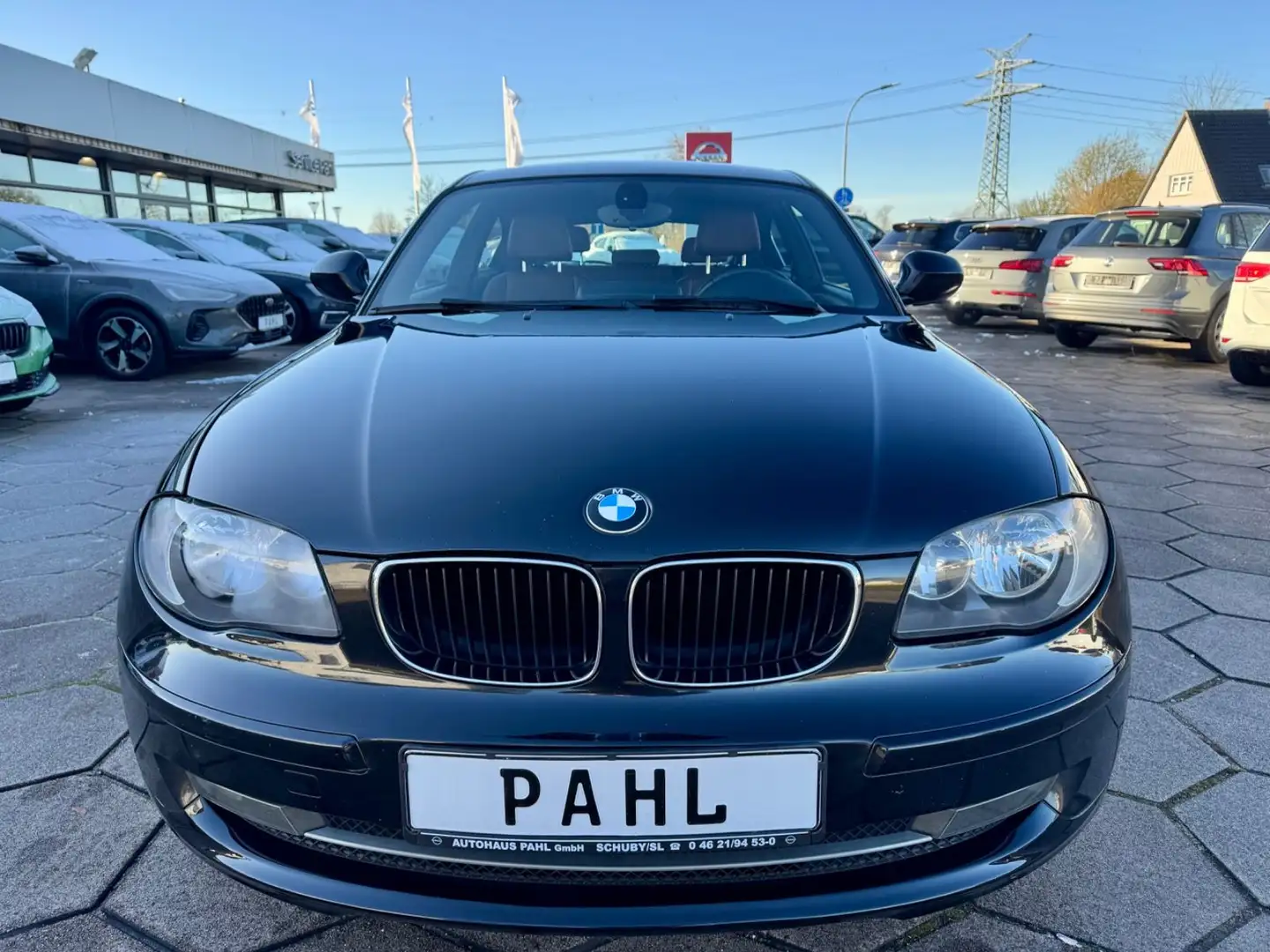 BMW 123 d Autom. Business LEDER NAVI TEMPO MEMORY SZH Noir - 2