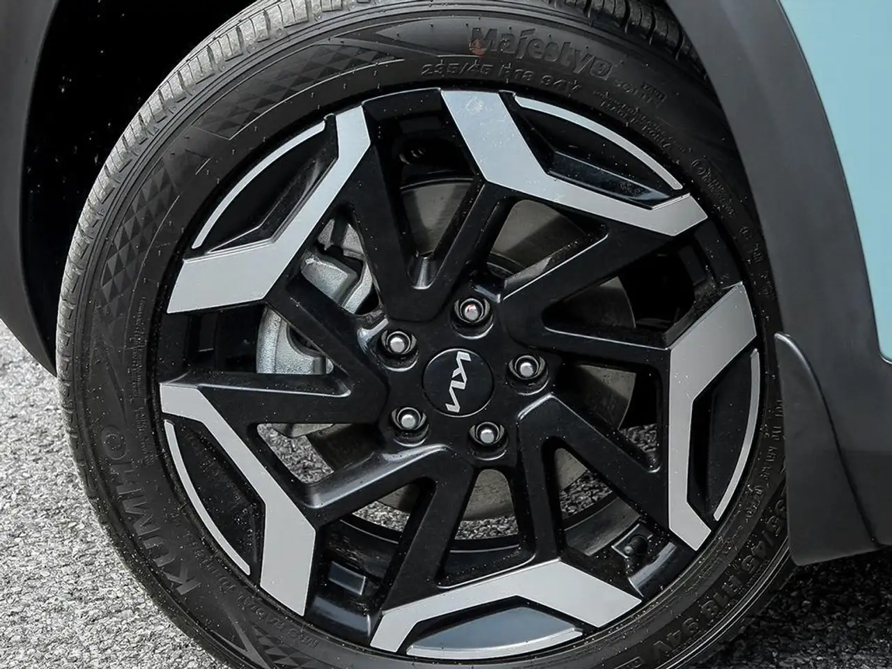Kia Seltos снимка Kia Seltos