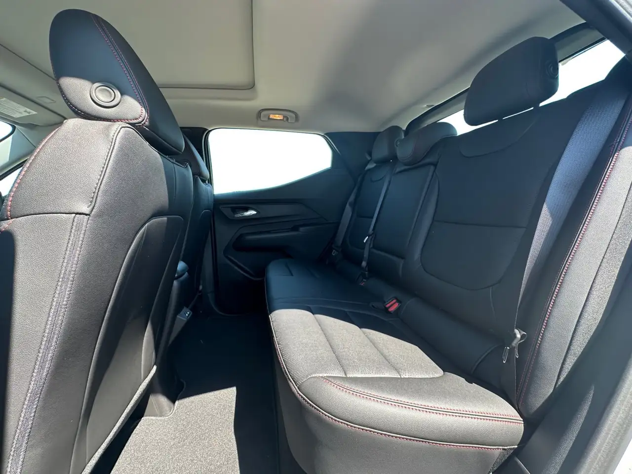 Chevrolet Bolt photo Chevrolet Bolt