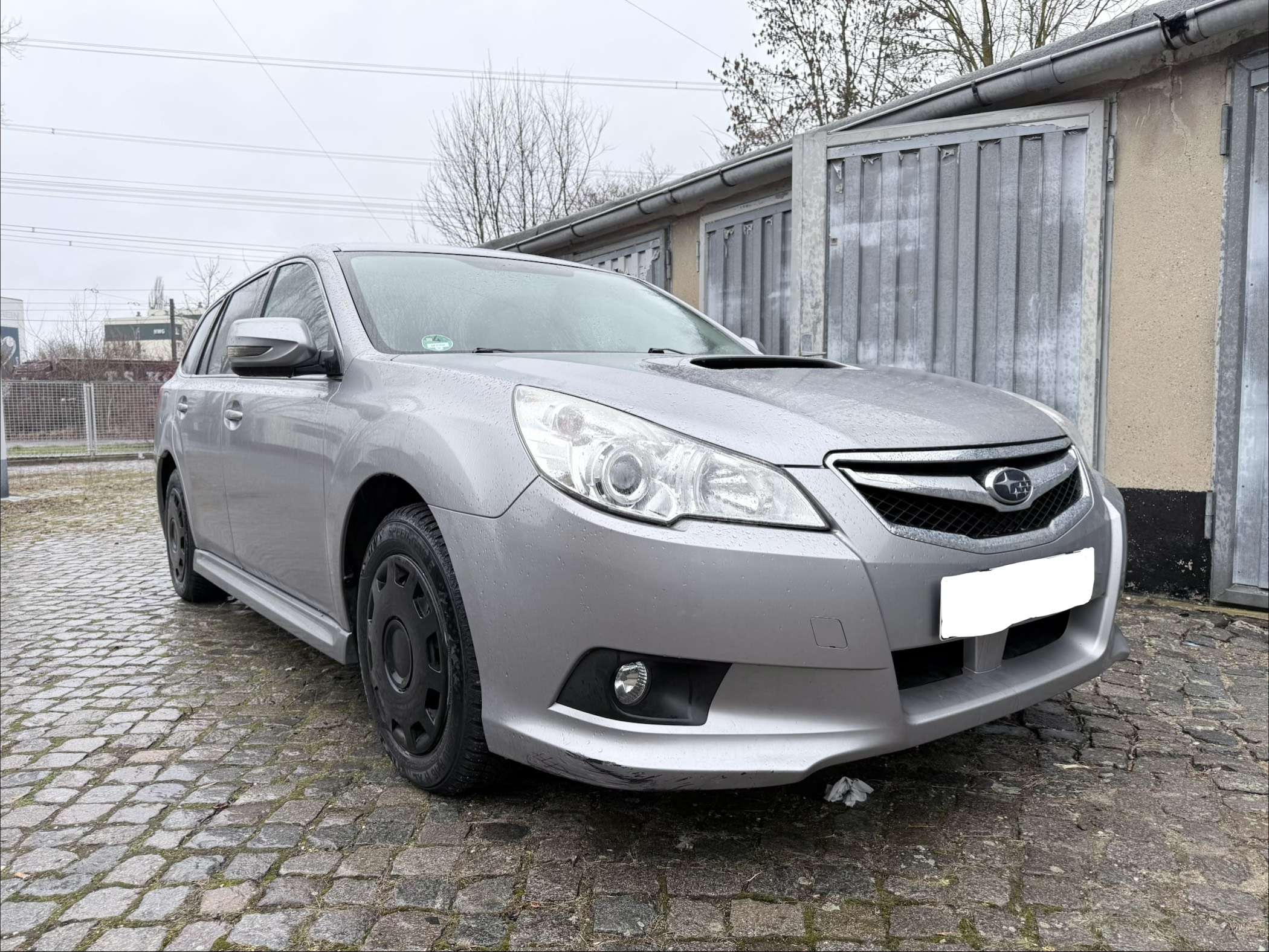 Second hand Subaru Legacy 2.0
