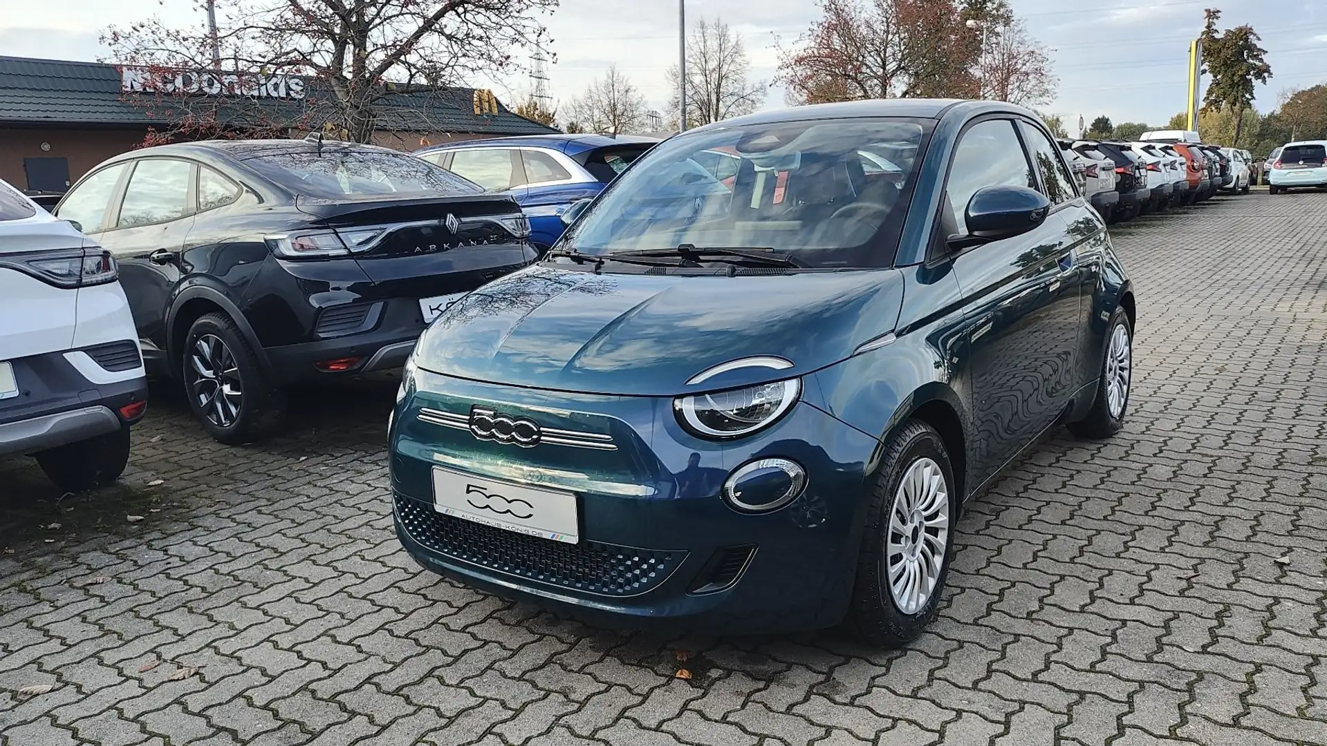Fiat 500e 3+1 42 kWh, SOH 97% Klimaatm., ZV+FB Grün - 1