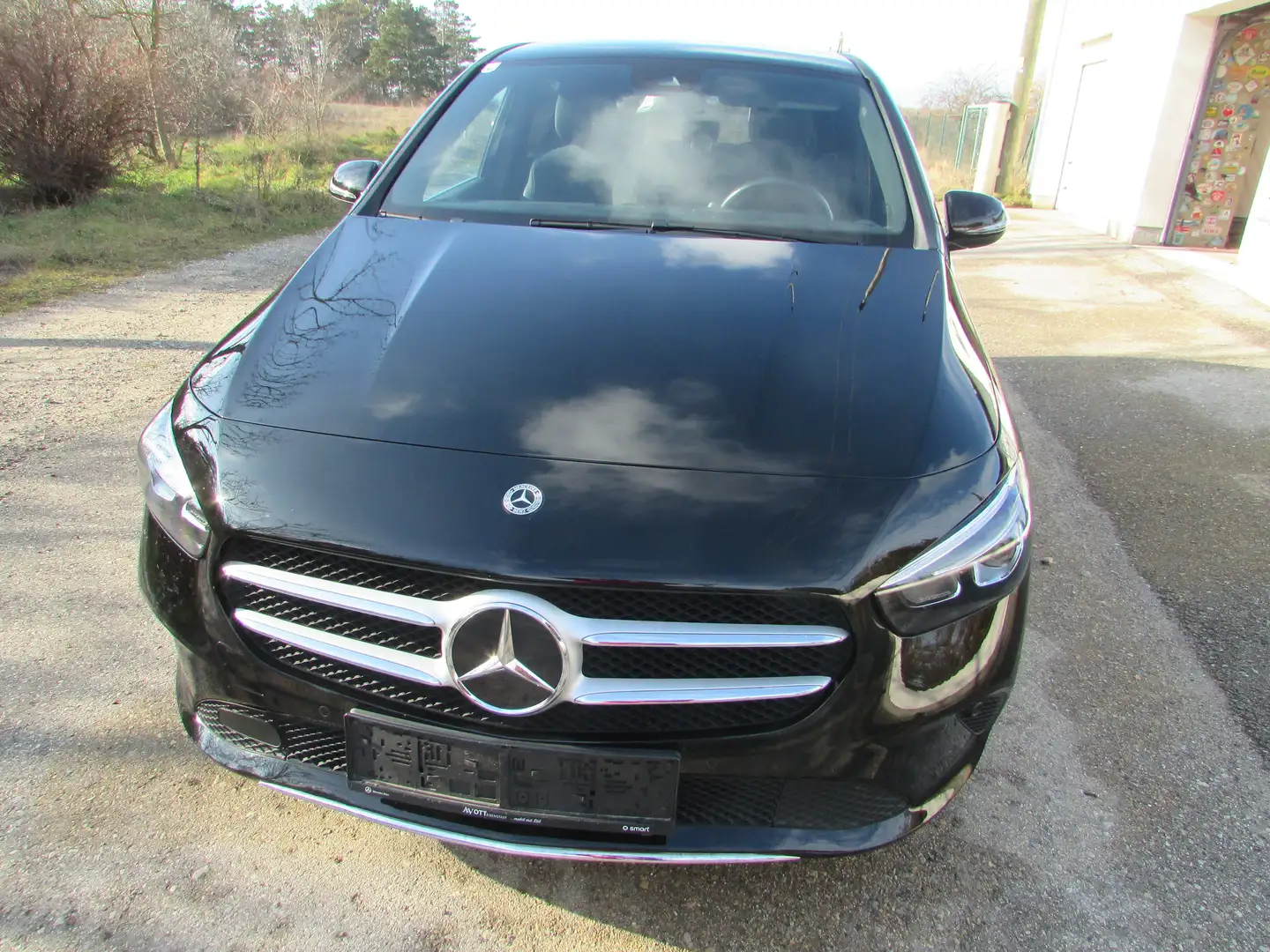 Mercedes-Benz B 180 d Aut. Schwarz - 1