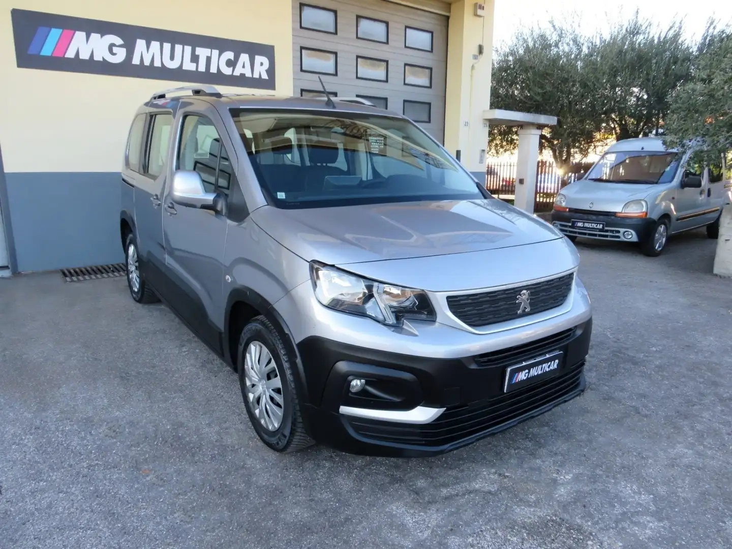 Peugeot Rifter 1.5bluehdi Active 100cv. adas/android-applecar Grigio - 1