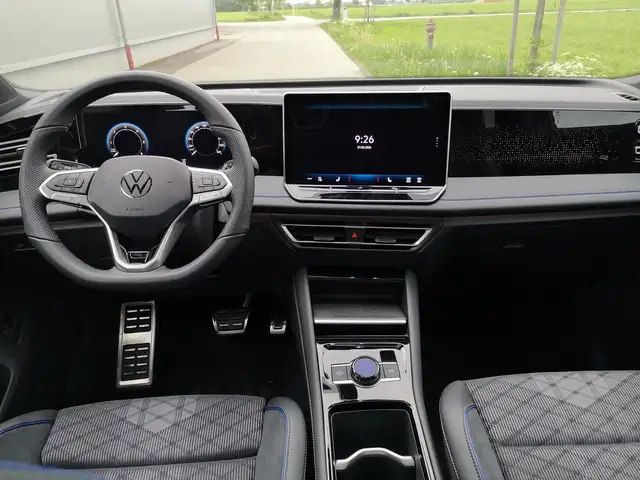 Volkswagen Tiguan 2.0 TDI 110 kW R-Line DSG Head Up Black 360 AHK... Ansicht 8