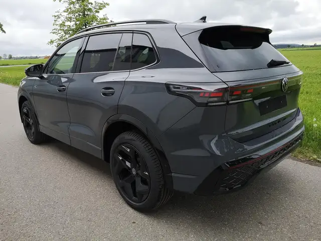 Volkswagen Tiguan 2.0 TDI 110 kW R-Line DSG Head Up Black 360 AHK... Ansicht 2