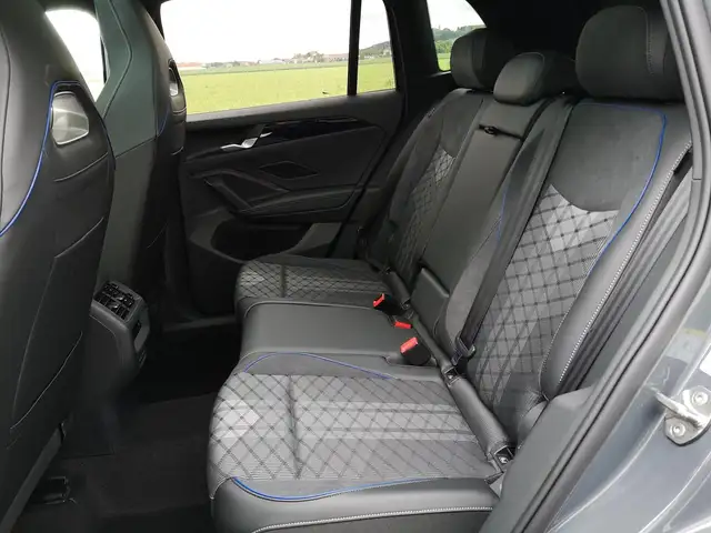 Volkswagen Tiguan 2.0 TDI 110 kW R-Line DSG Head Up Black 360 AHK... Ansicht 9