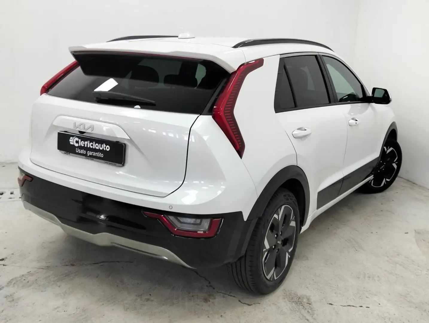 Kia e-Niro 64,8 kWh Evolution Bianco - 2